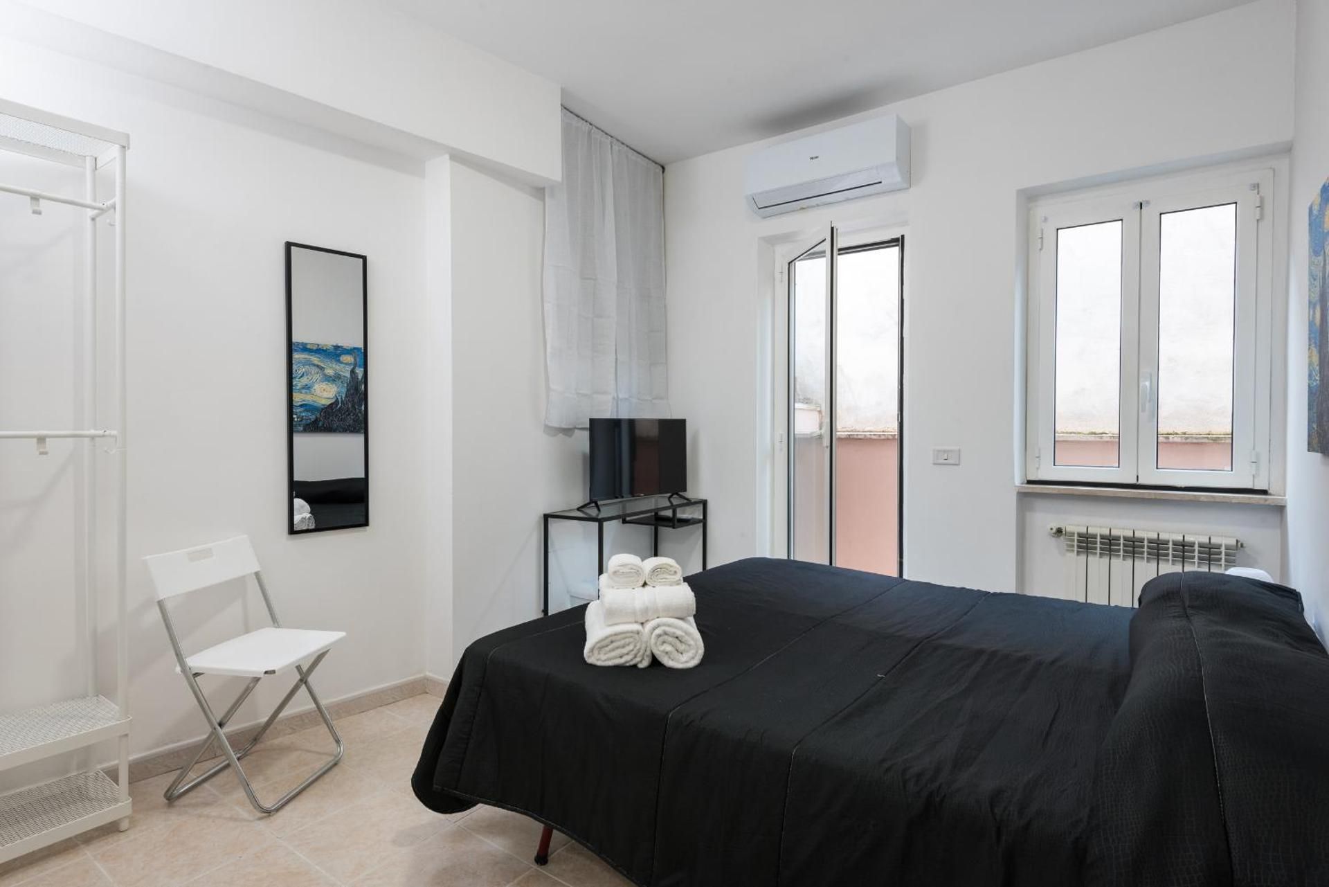 Double or Twin Room with Private Bathroom