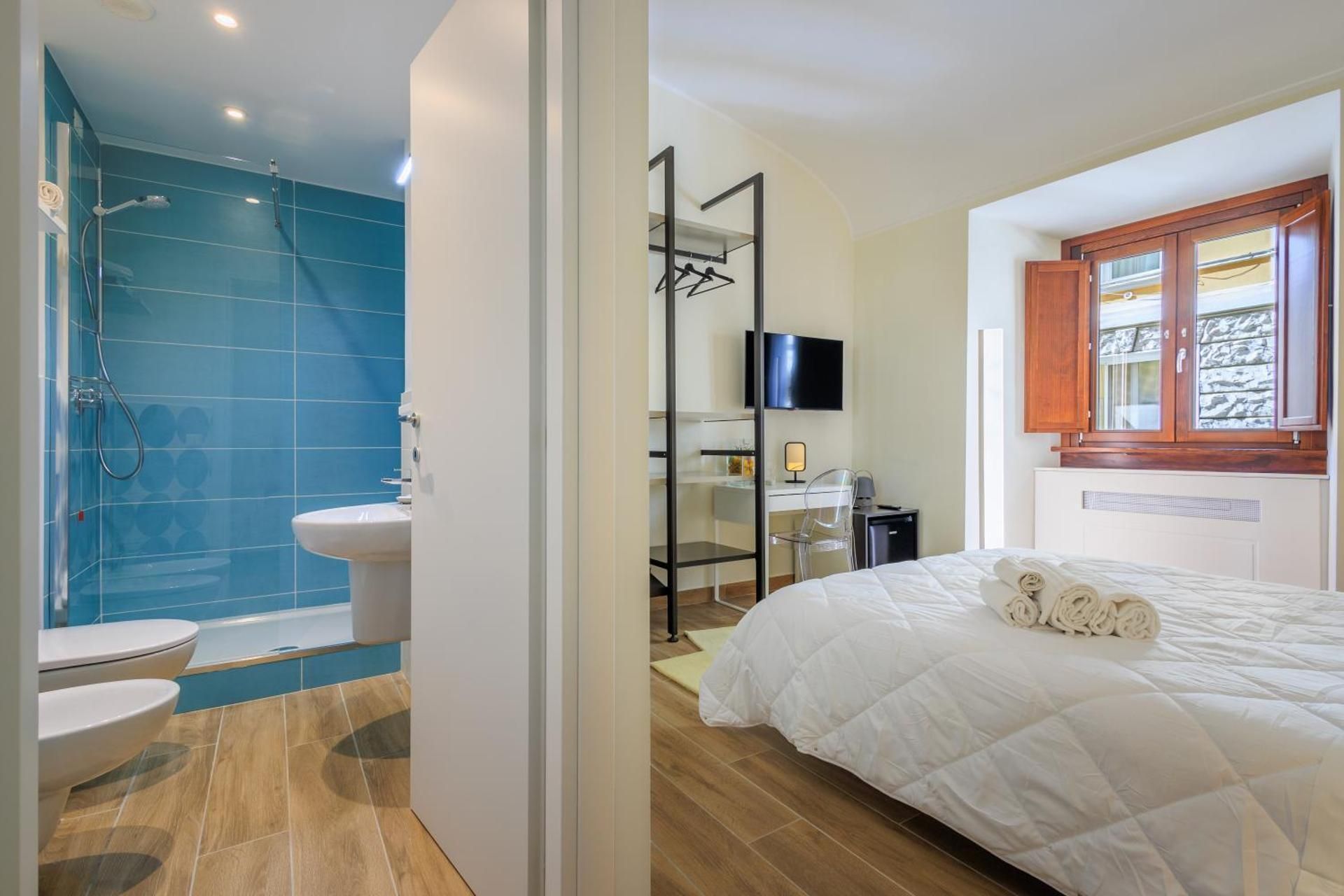 Large Double Room