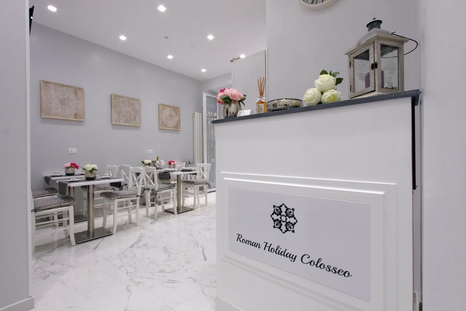 shared lounge/tv area