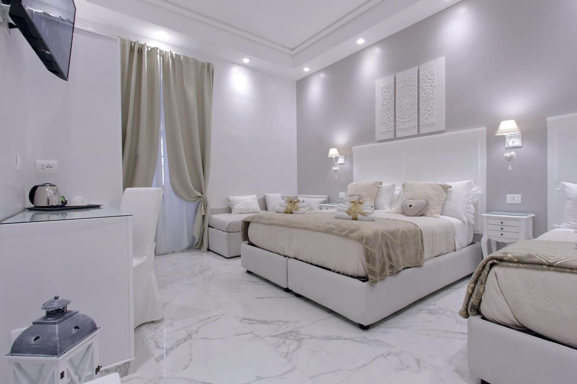 Roman Holiday Colosseo Superior Quadruple Room