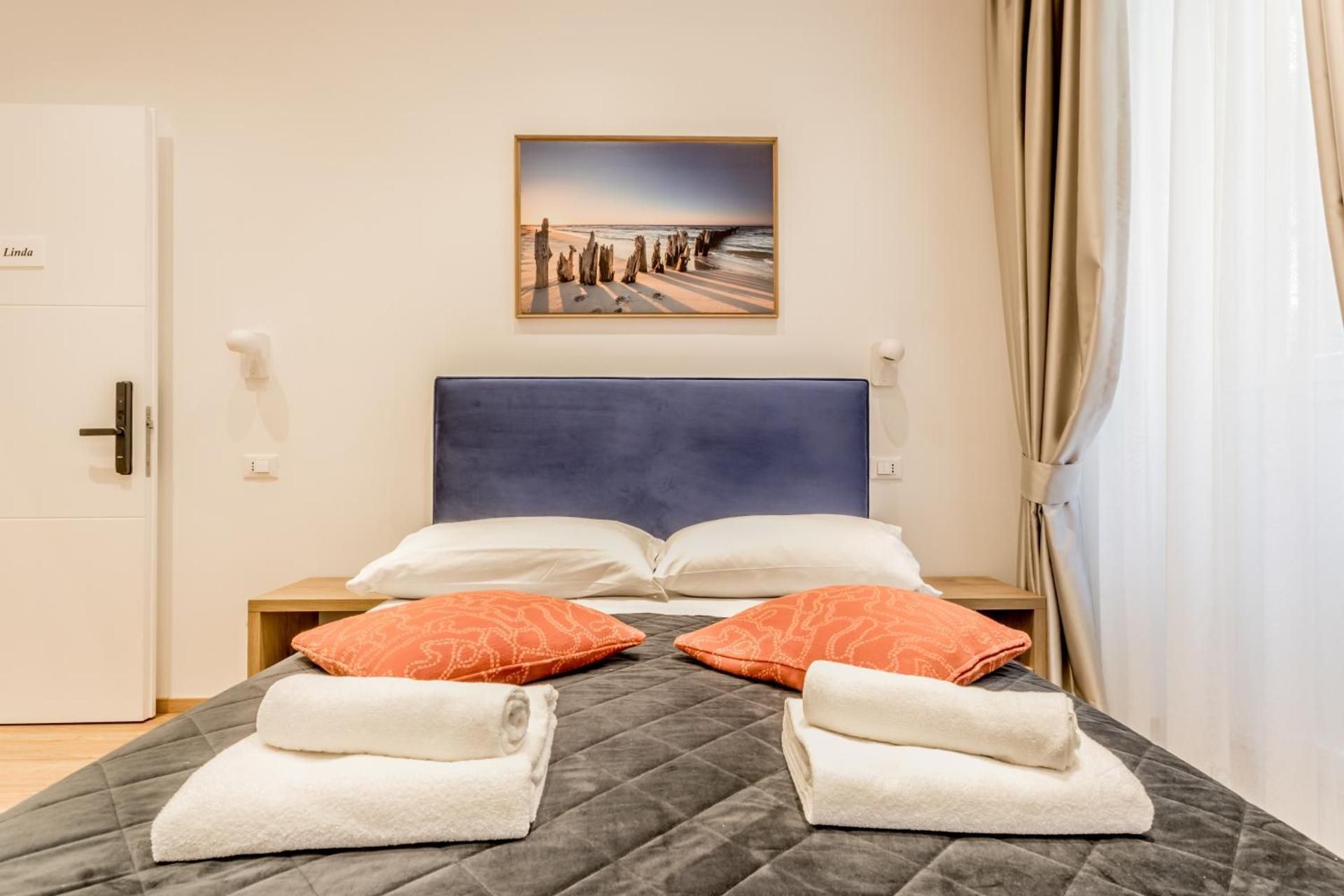 Large Double Room