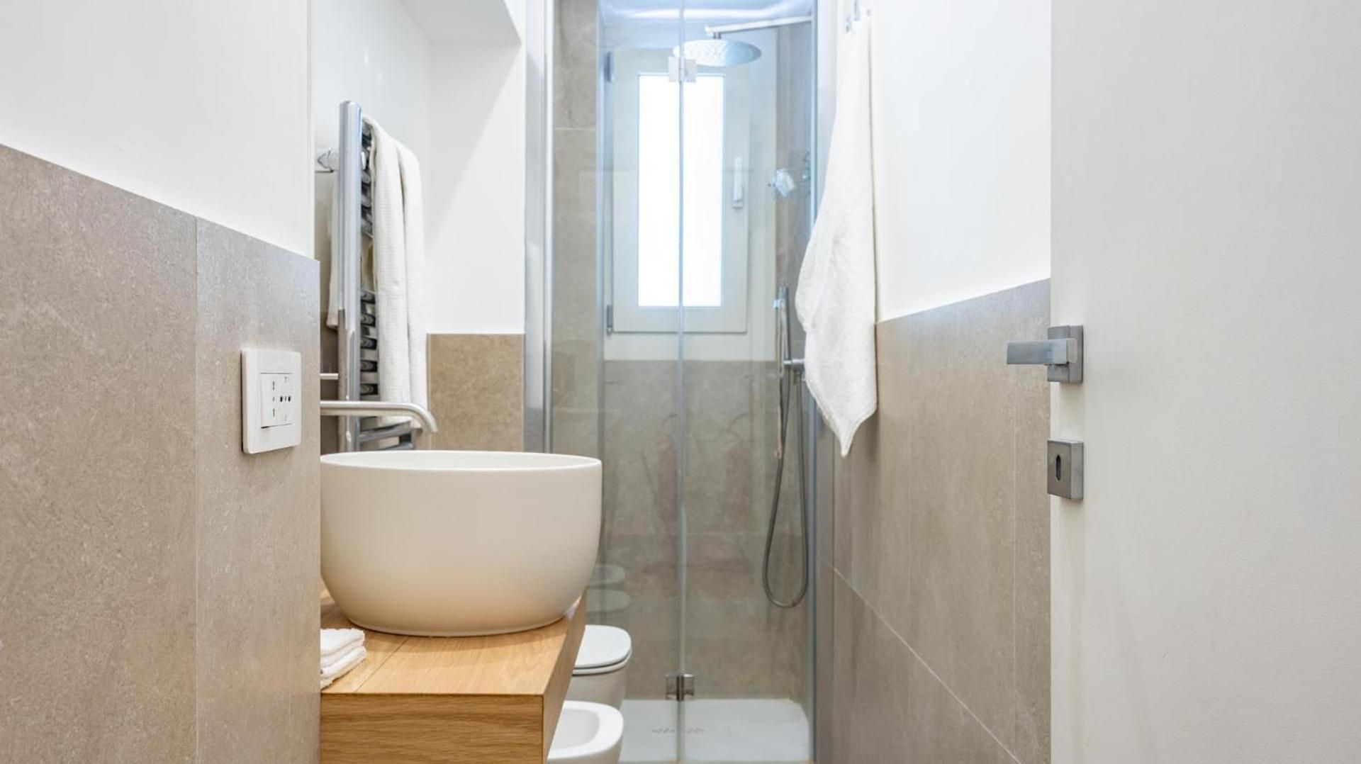 Testaccio's Heart by Rentbeat One-Bedroom Apartment 2