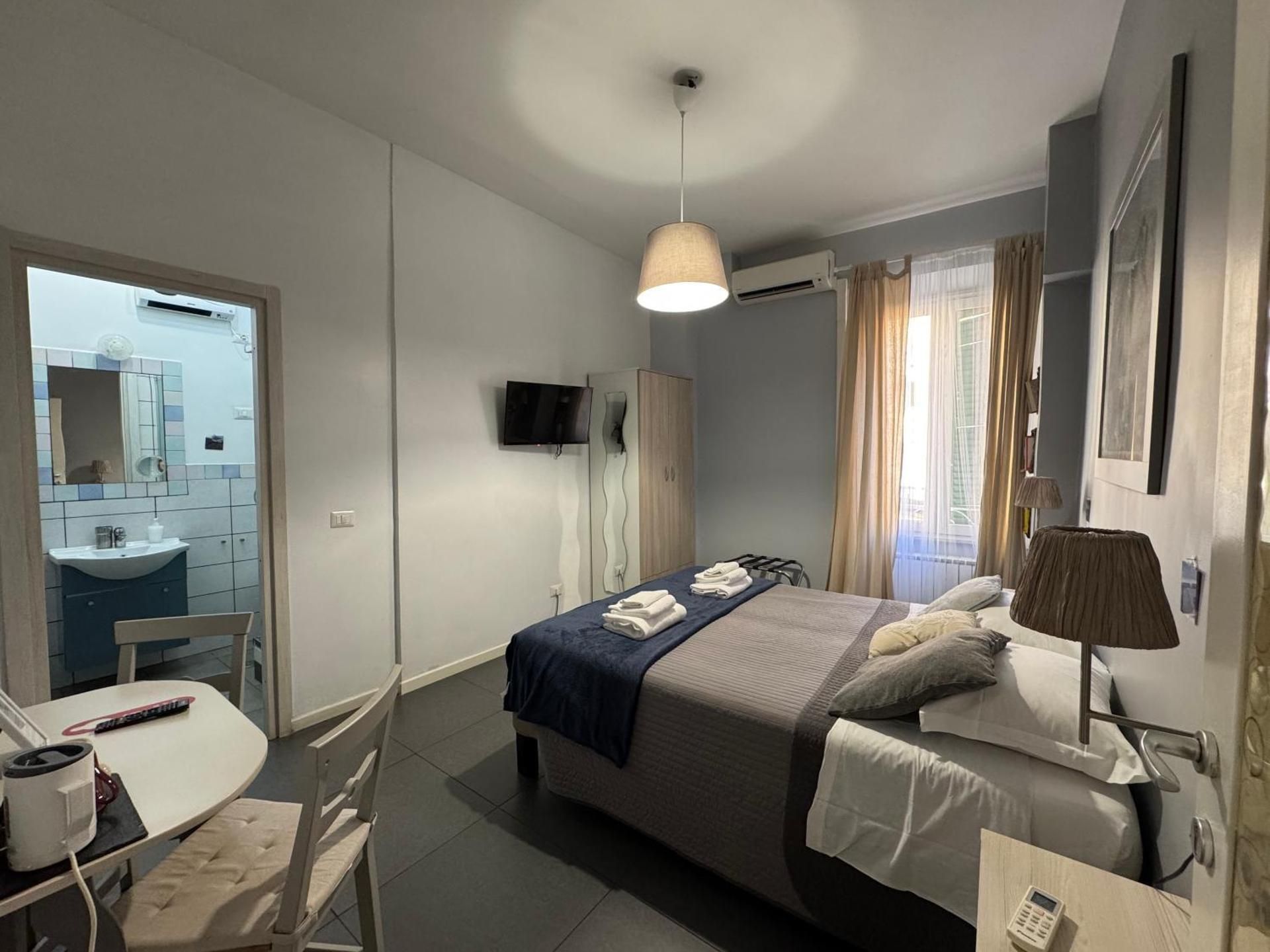 Le Due Civette Roma Double or Twin Room 2
