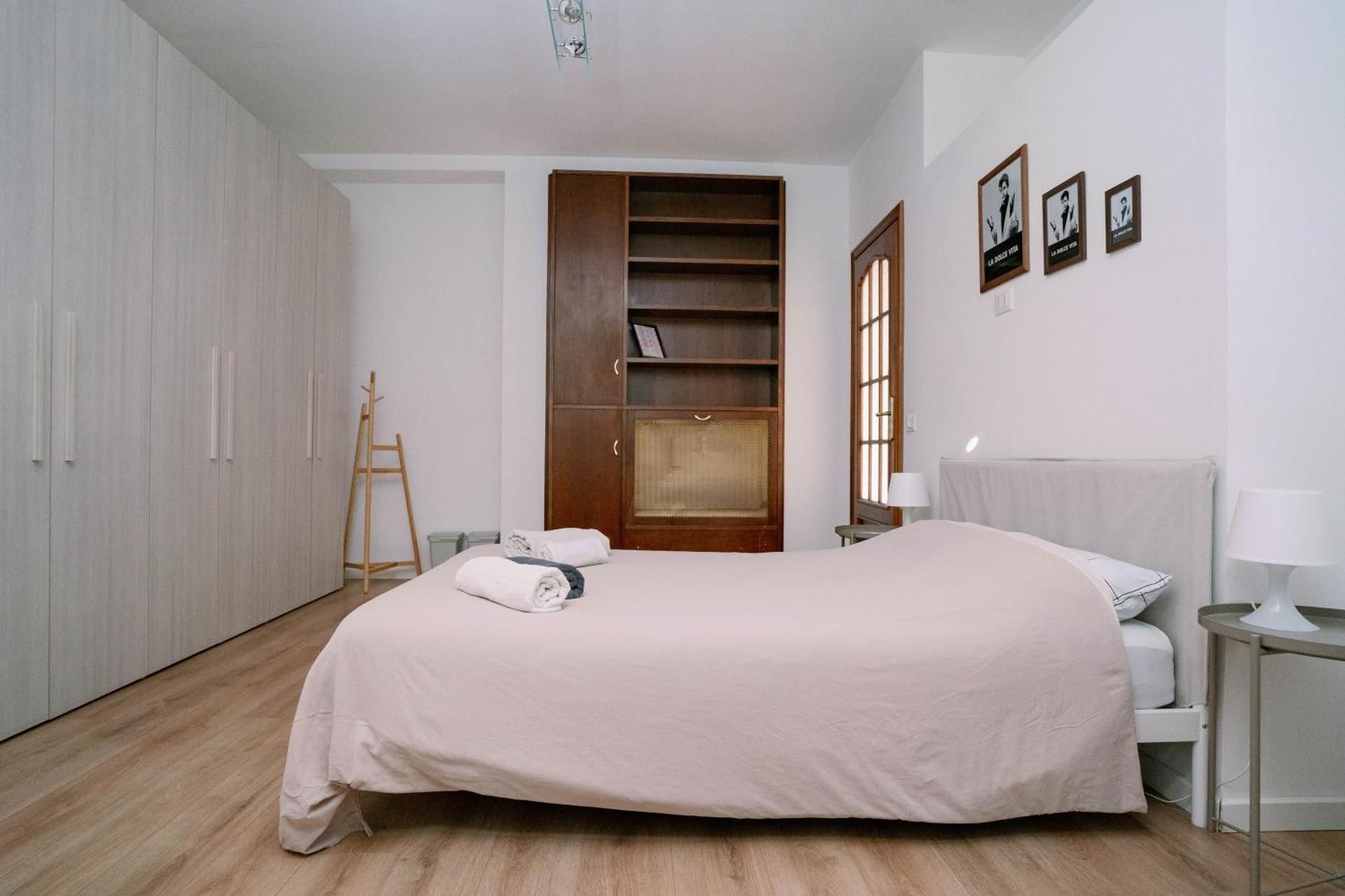 Double Room with Shared Bathroom