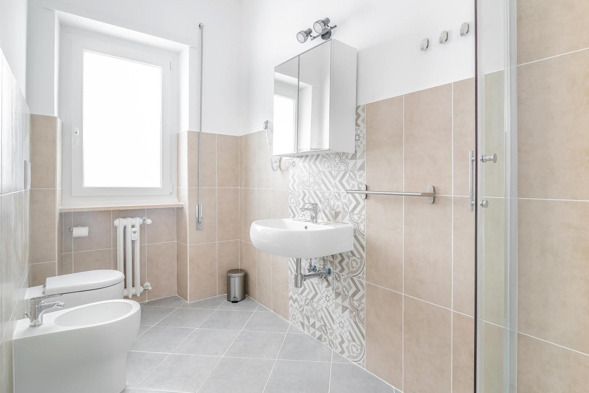 Licia Guest House King Room with Balcony 2