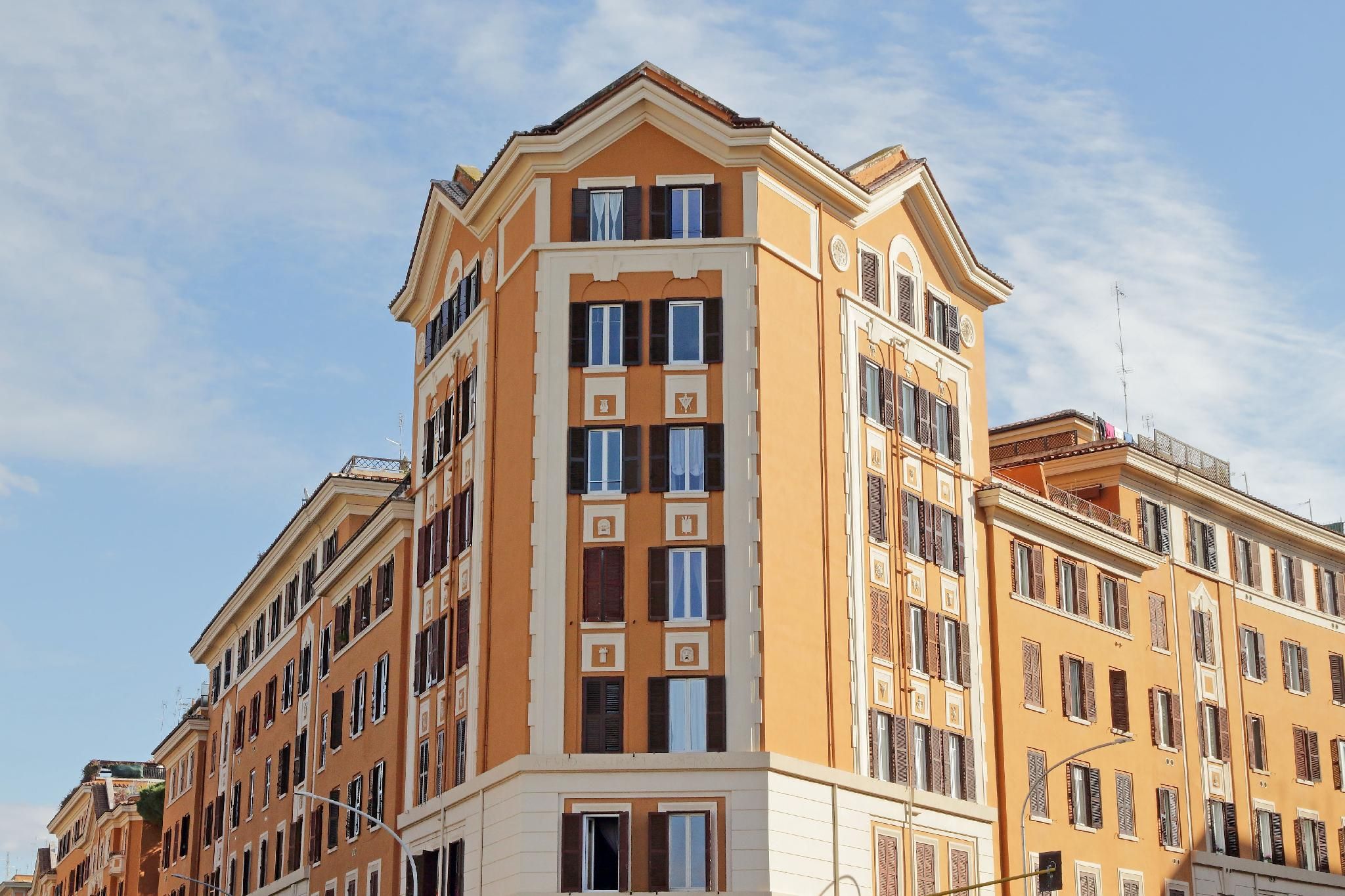 Domus Augustea - San Giovanni Sunset Suites
