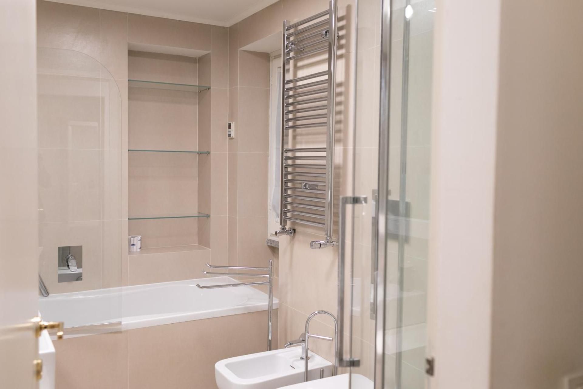 Luxury Three-Bedroom Apartment