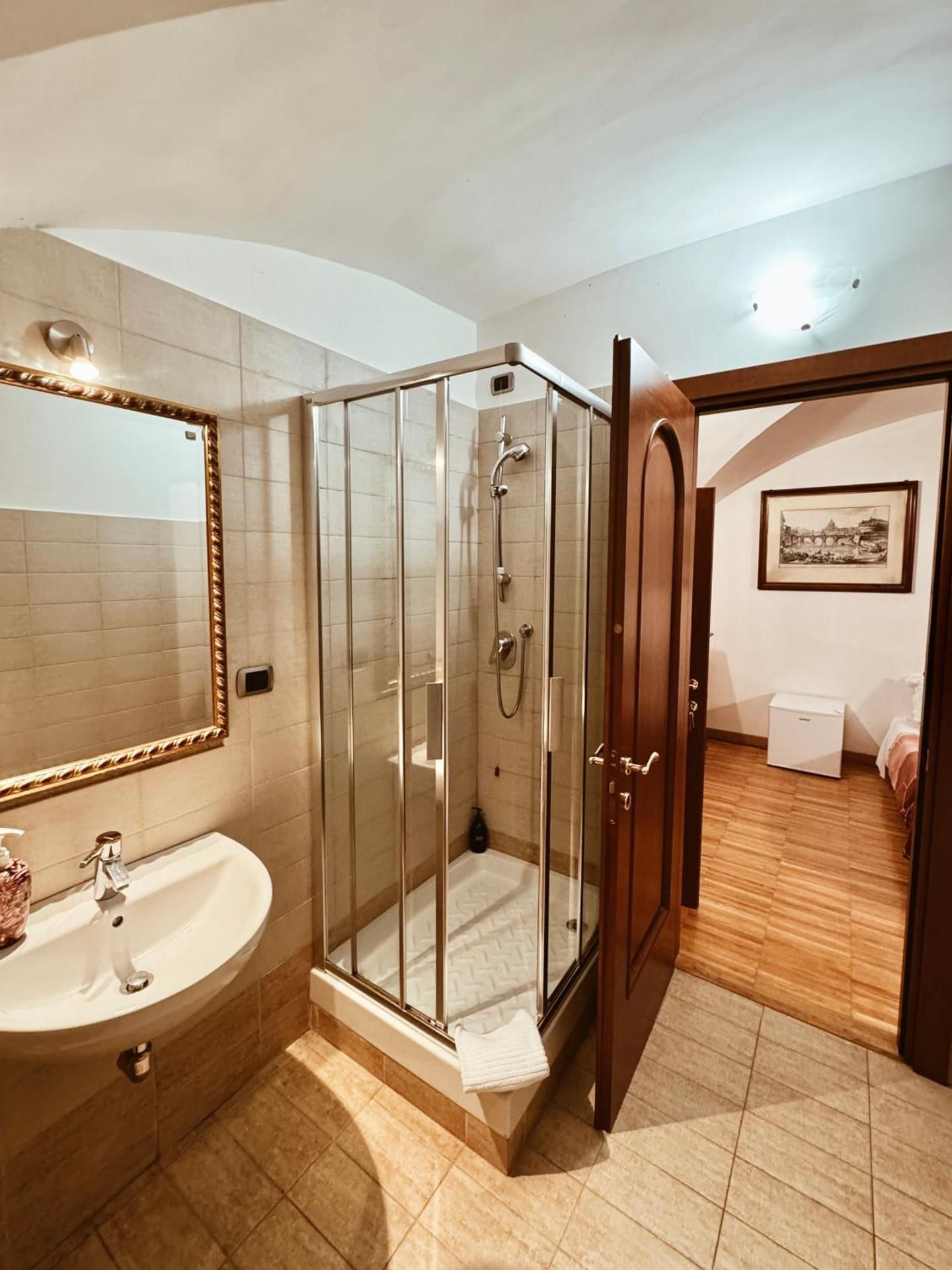 Large Double Room