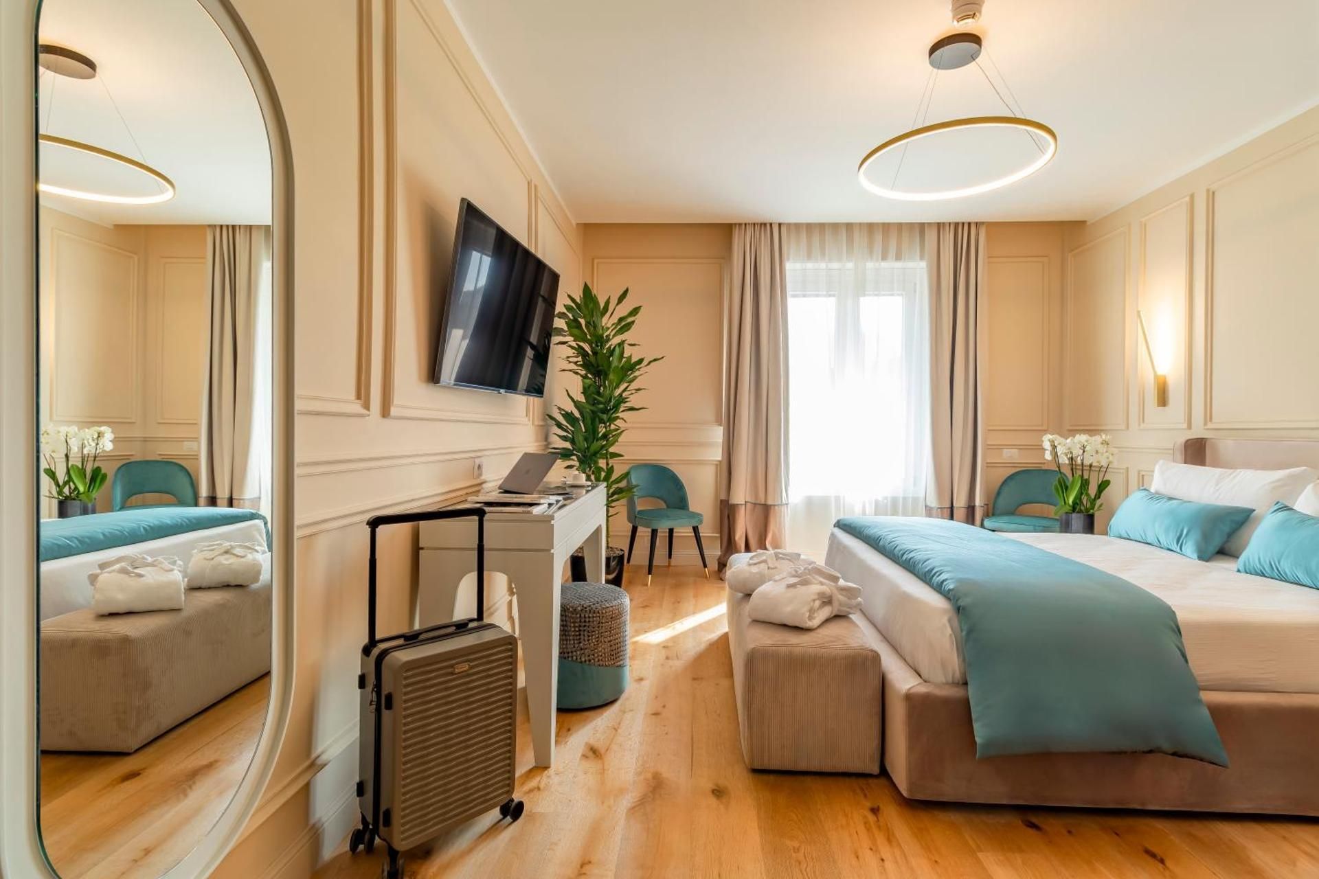 Trevi Imperial Suite 1