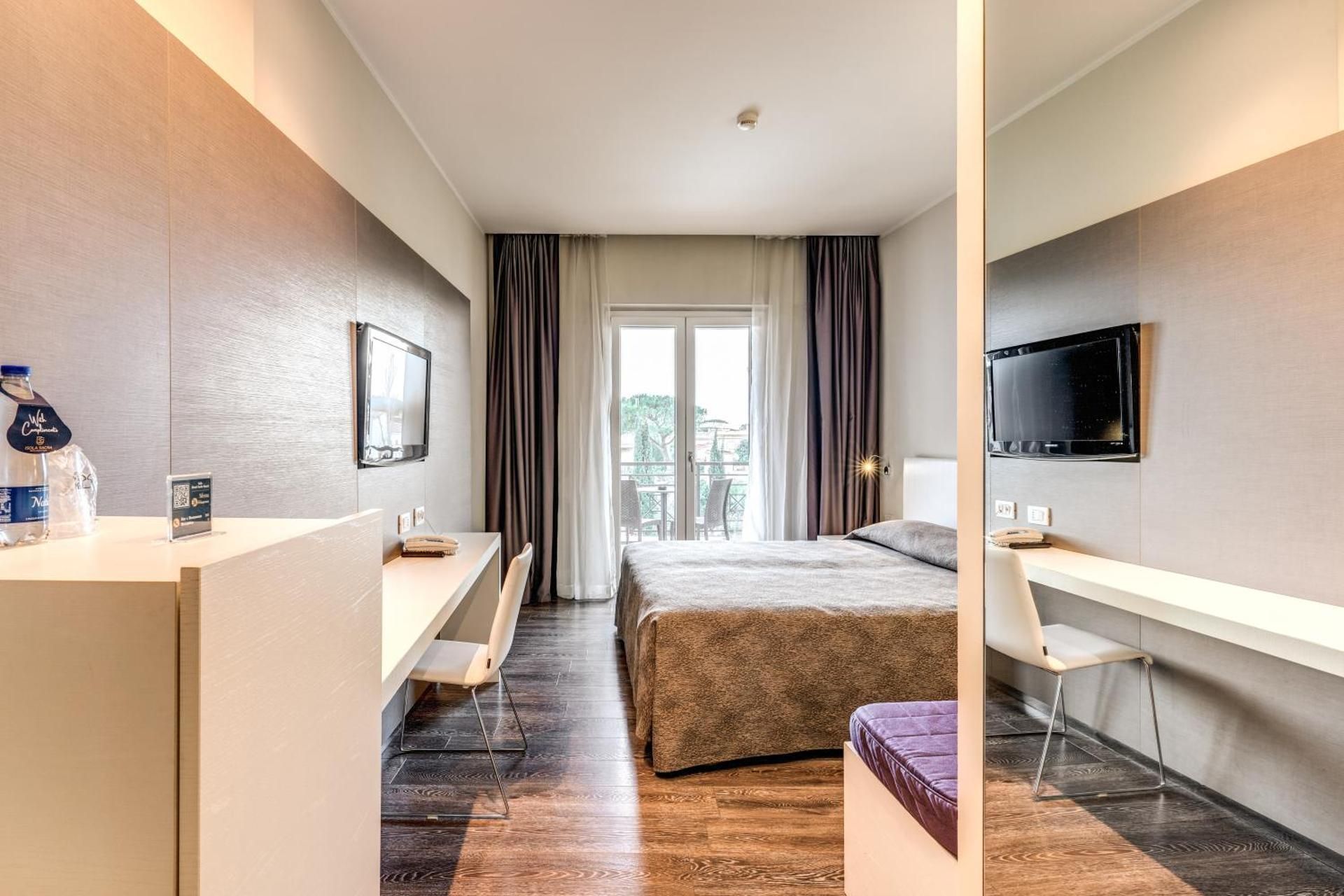 Superior Double or Twin Room with Terrace