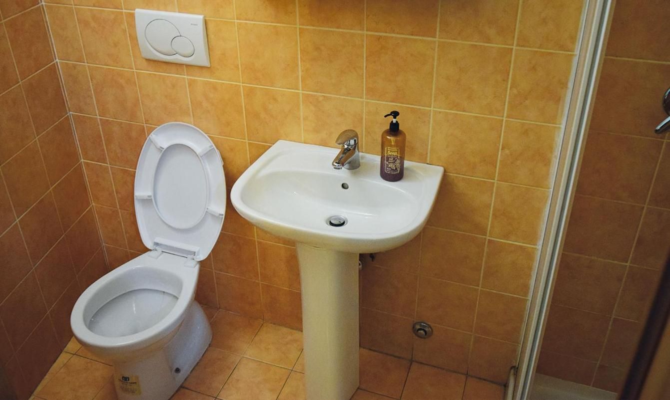 Economy Double or Twin Room