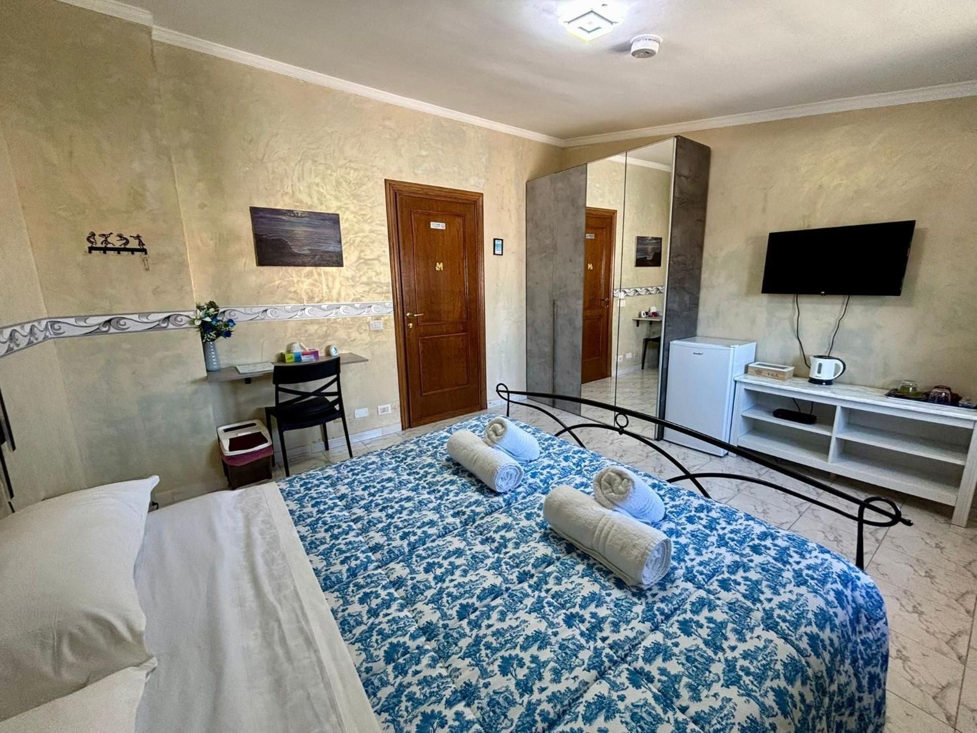 Double Room with Private Bathroom