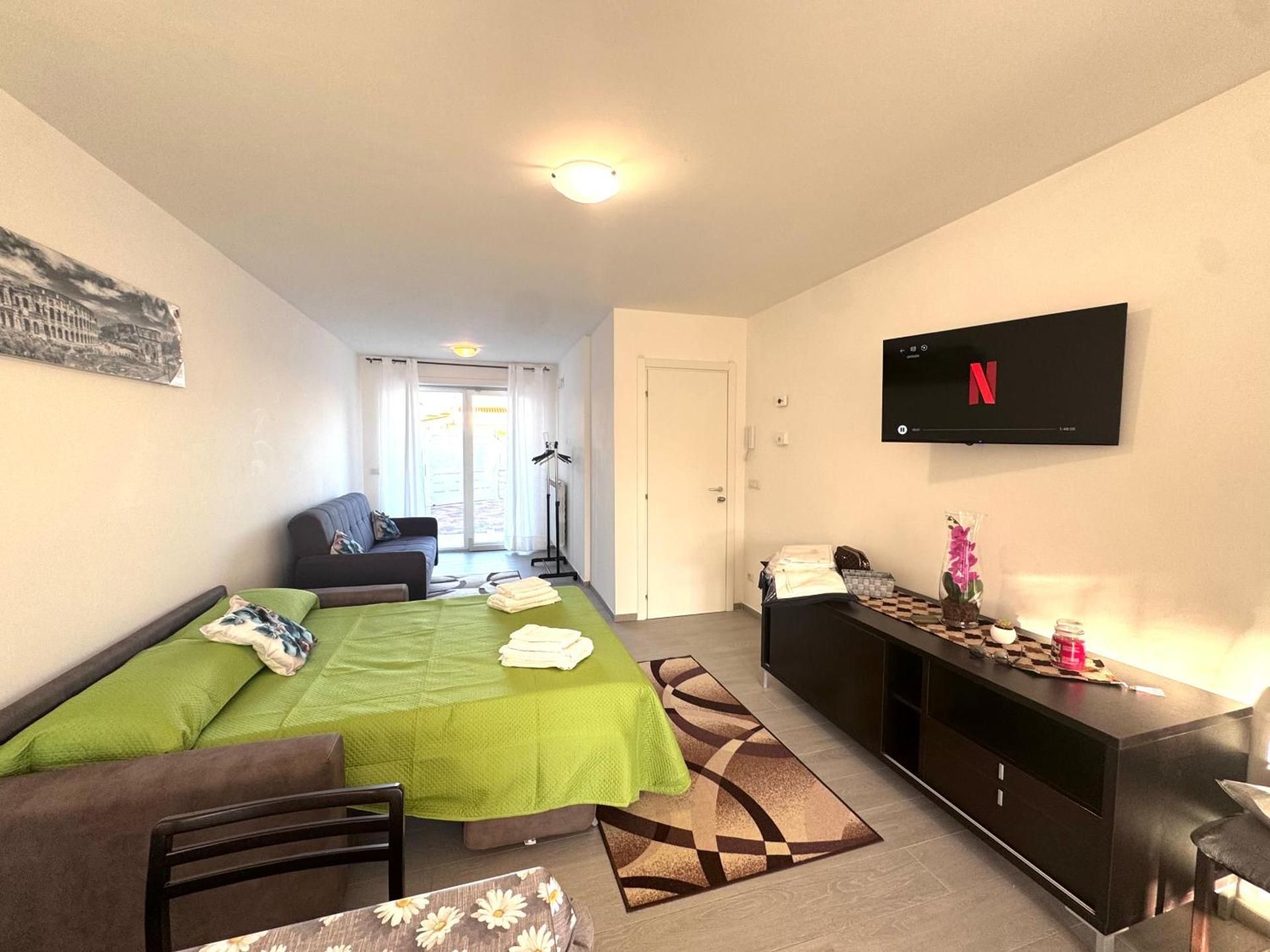King Room with Garden View
