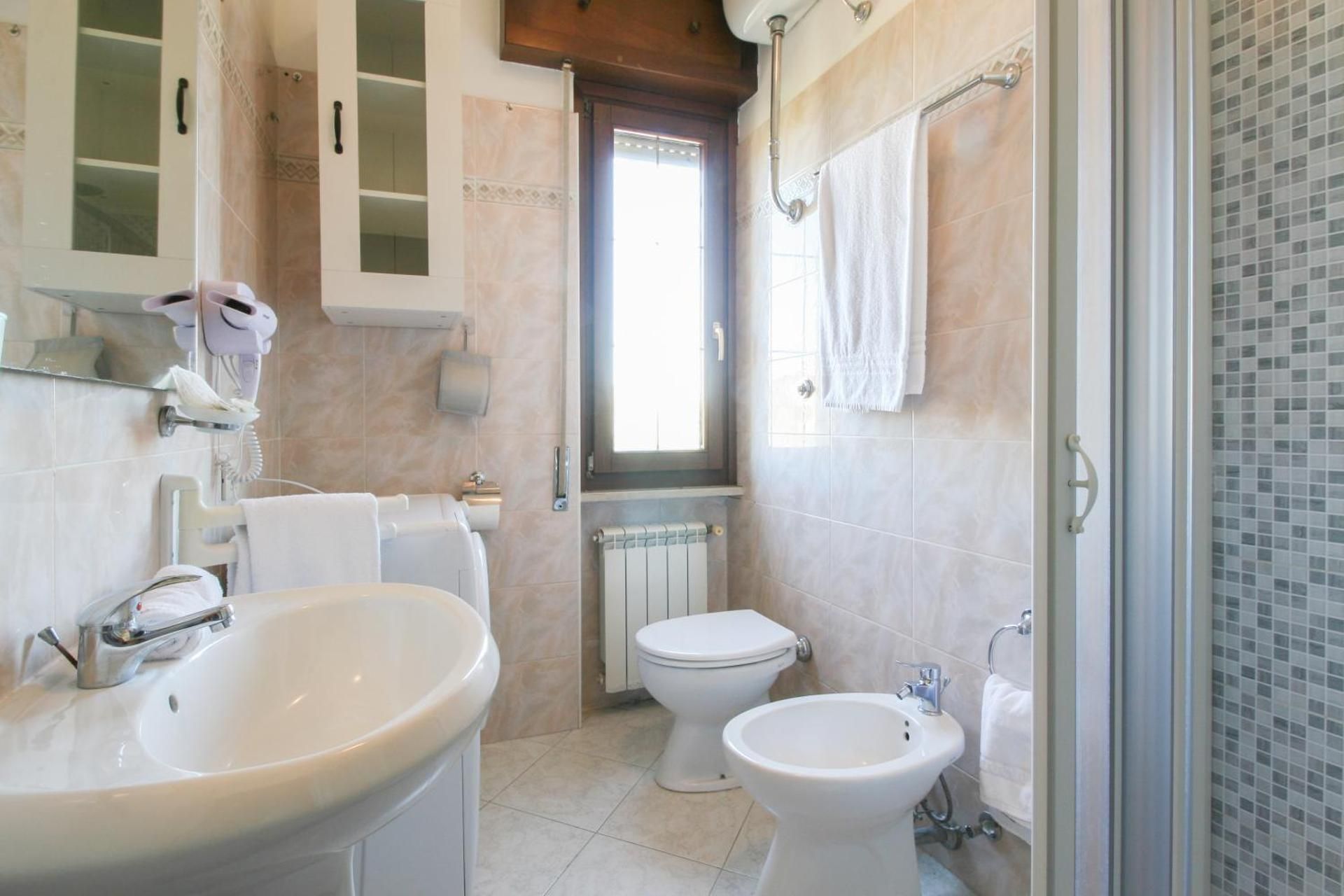 Two-Bedroom Deluxe Apartment with Garden View