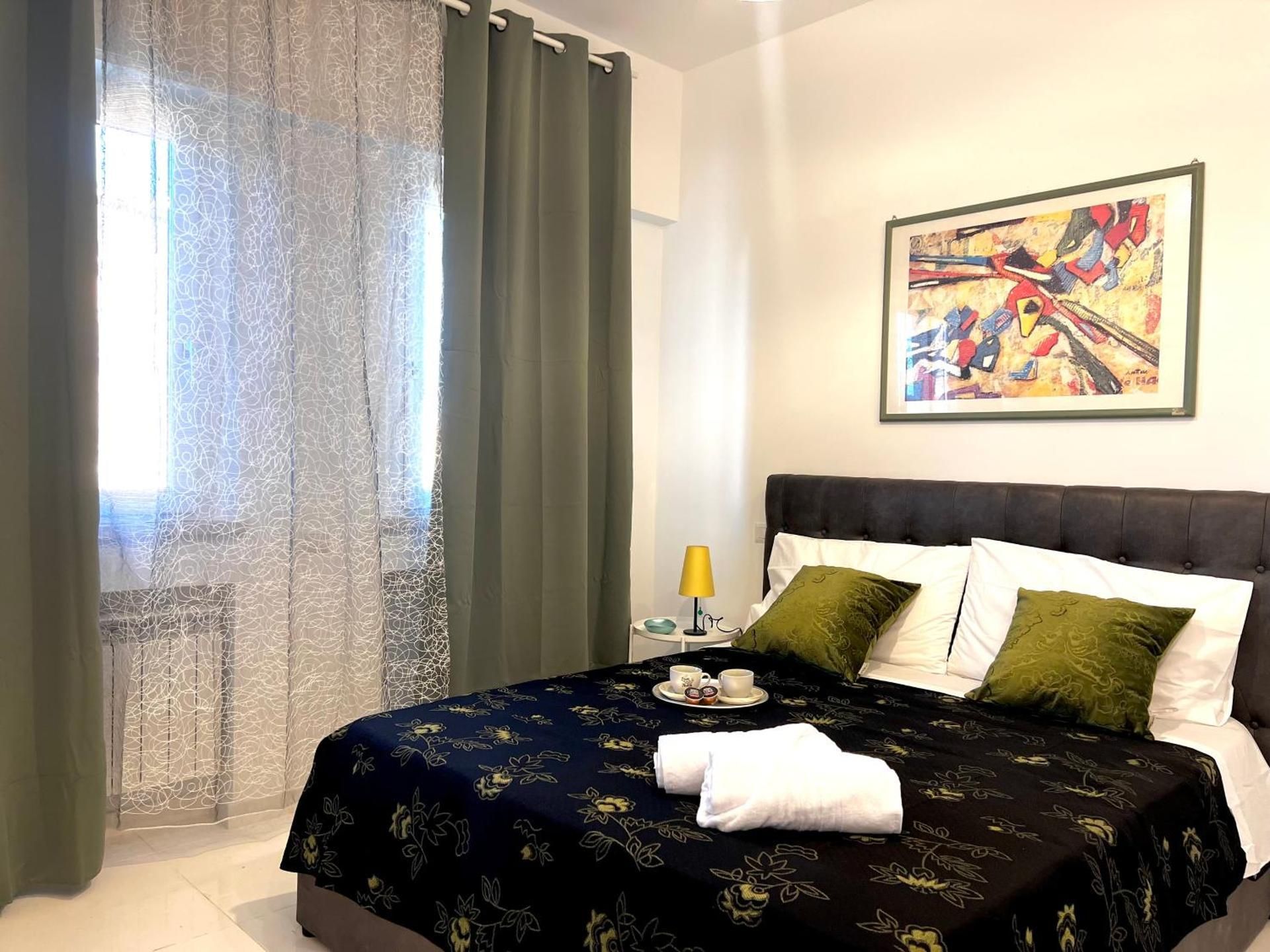 Superior One-Bedroom Apartment with Balcony