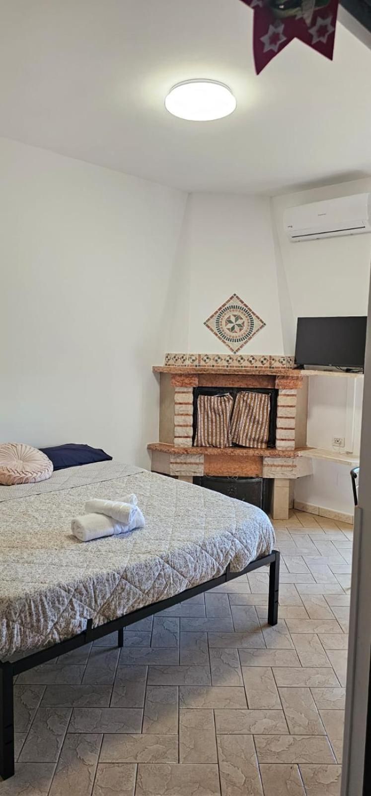 Studio Apartment with Balcony
