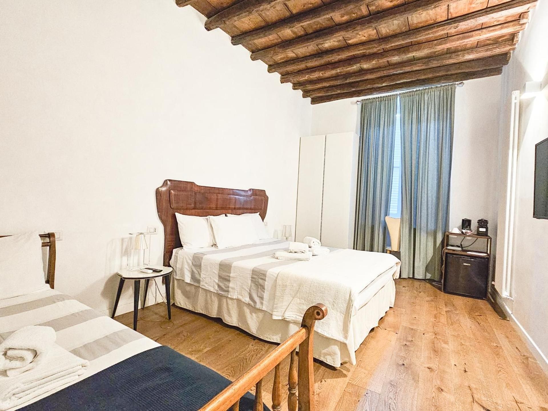 Luxury Triple Room