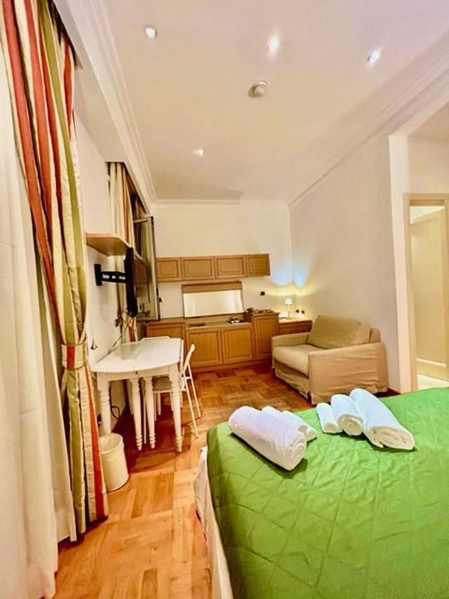 Triple Room with Private Bathroom