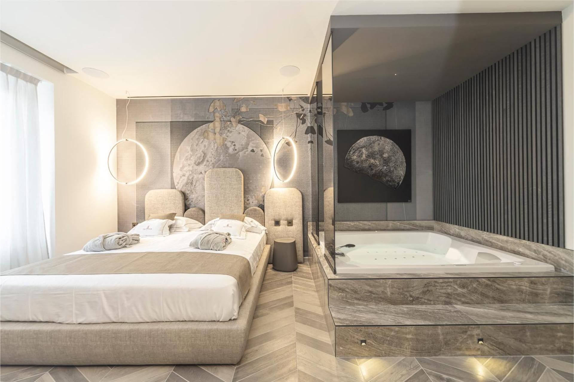 Double Room with Spa Bath