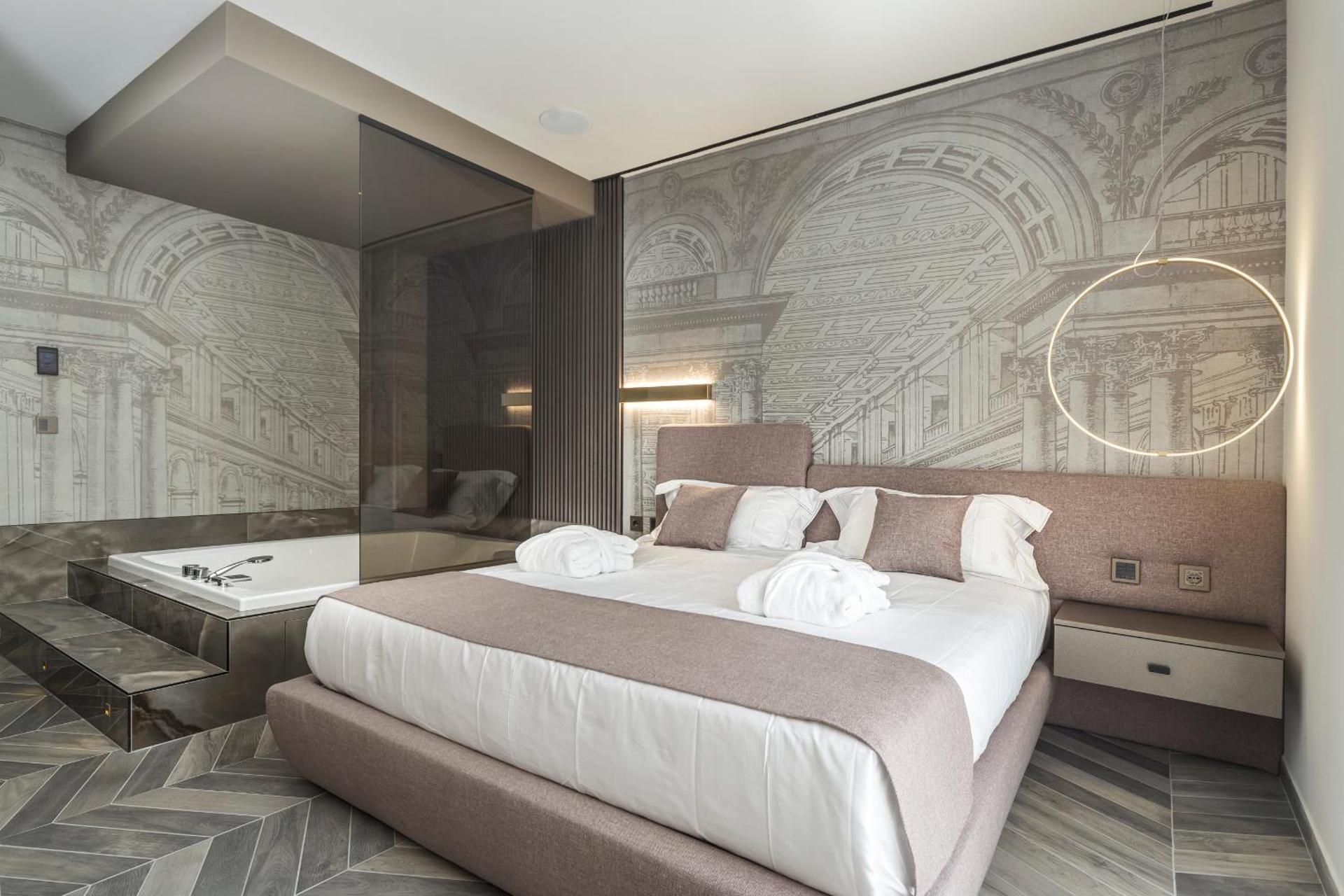 Queen Room with Spa Bath