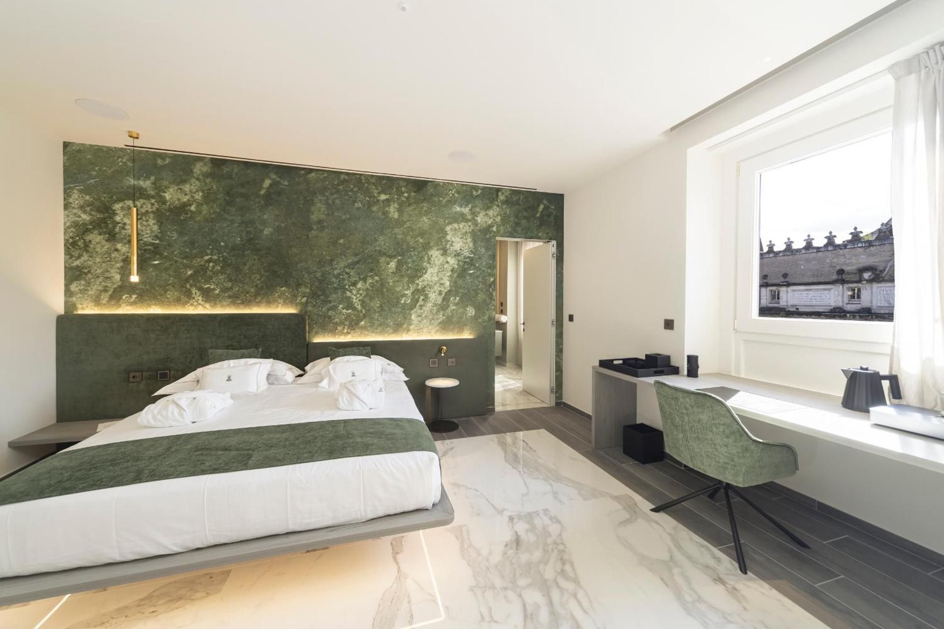 Deluxe Family Suite