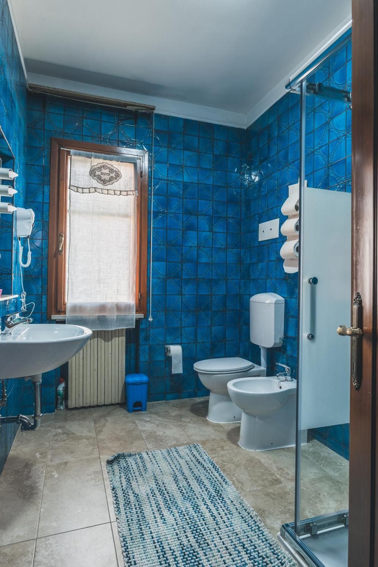 Venice Vacation House Double Room with Private Bathroom 3