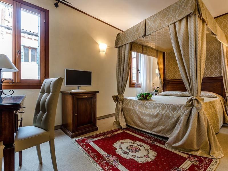 Residenza Rivo Alto Superior Double Room with Canal View 3