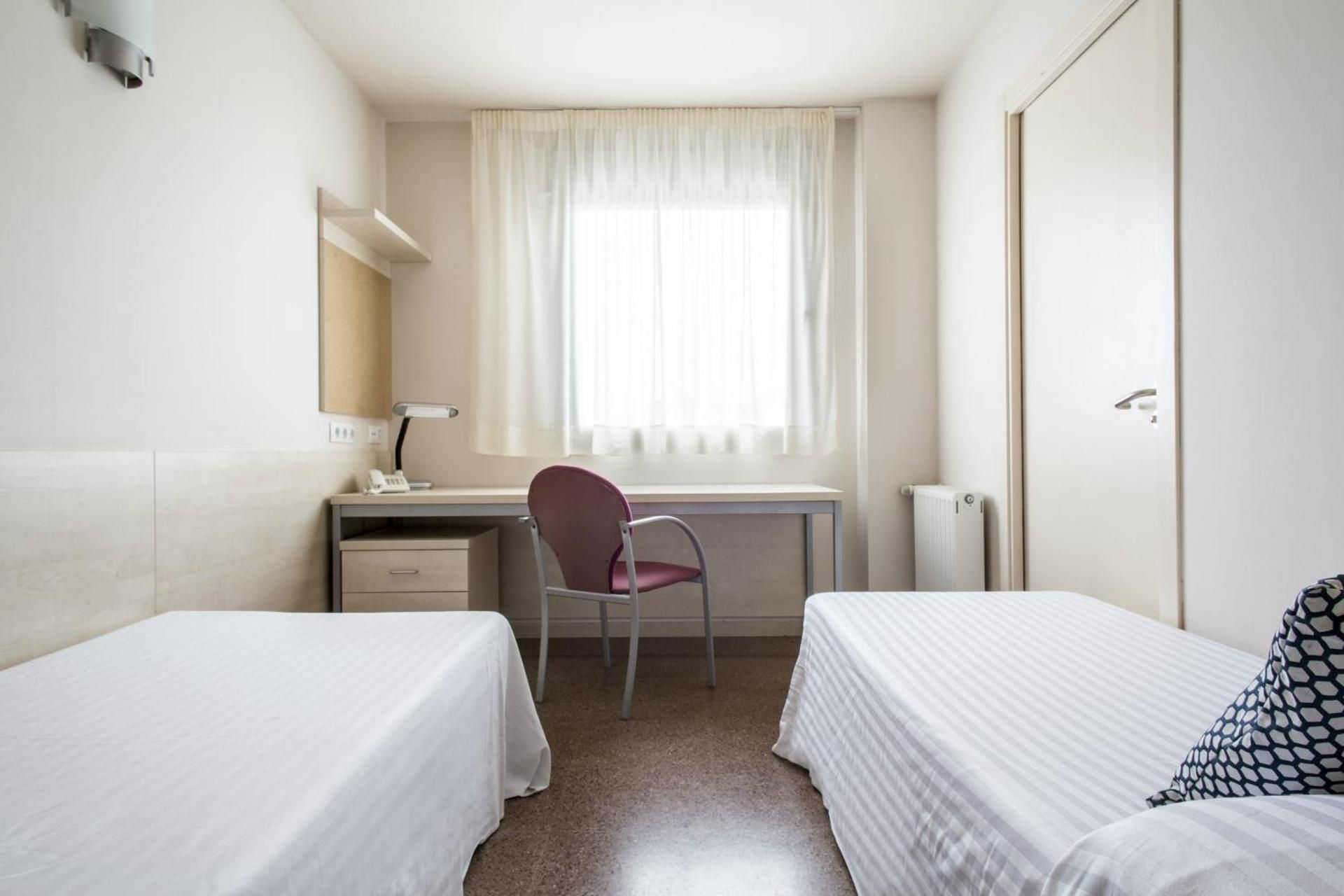 Basic Twin Room