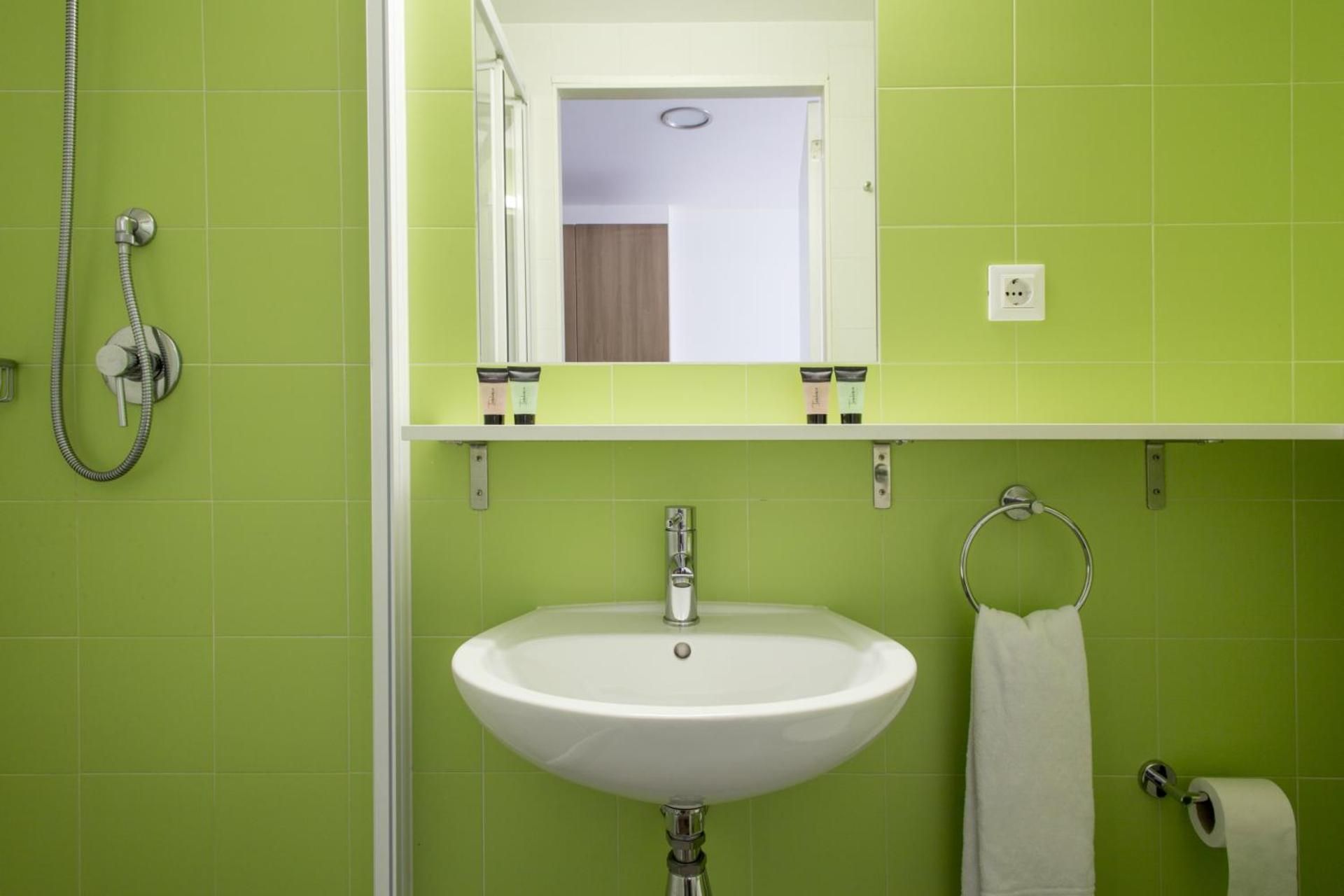 Superior Studio (1 Adult)