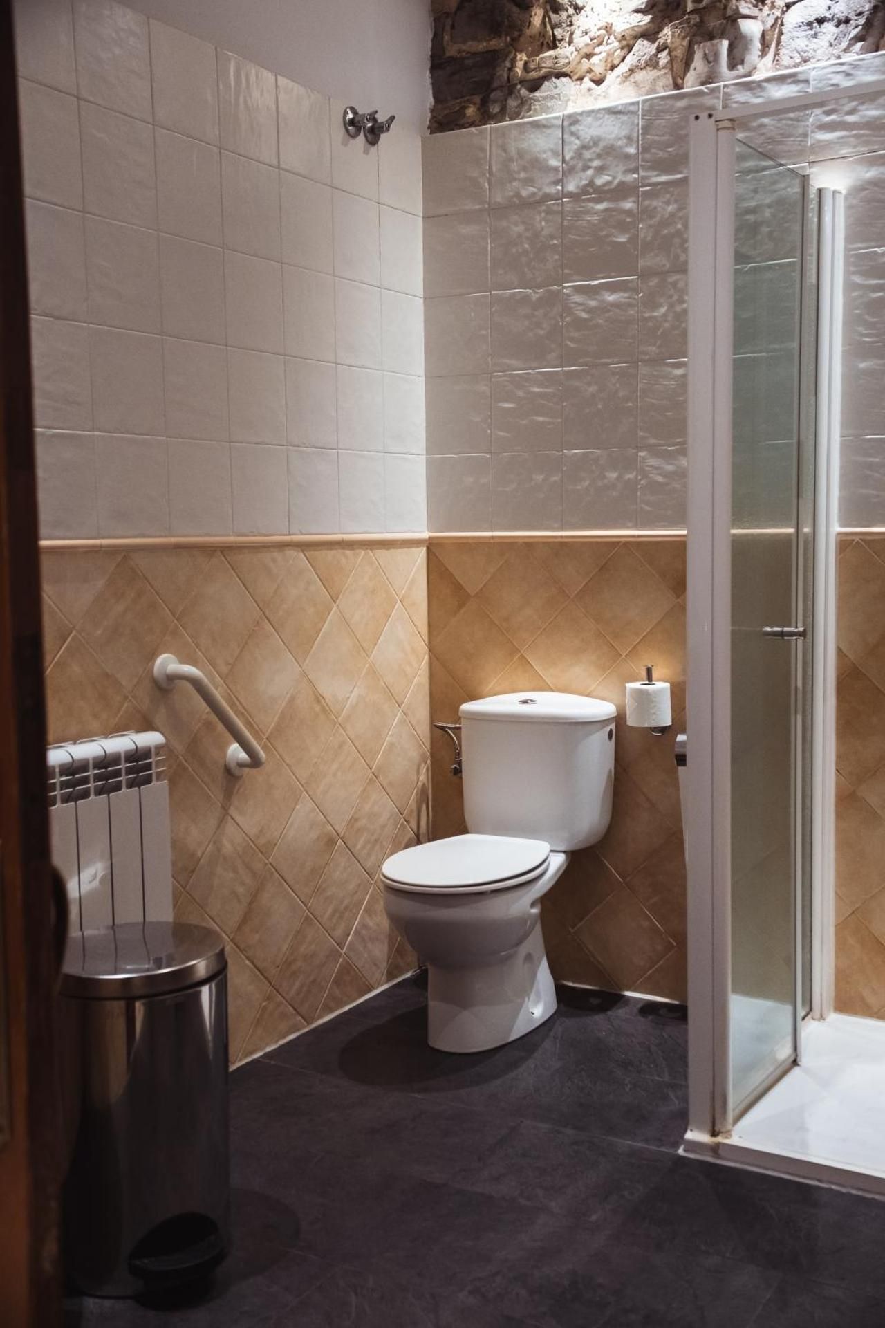 Twin Room with Shared Bathroom