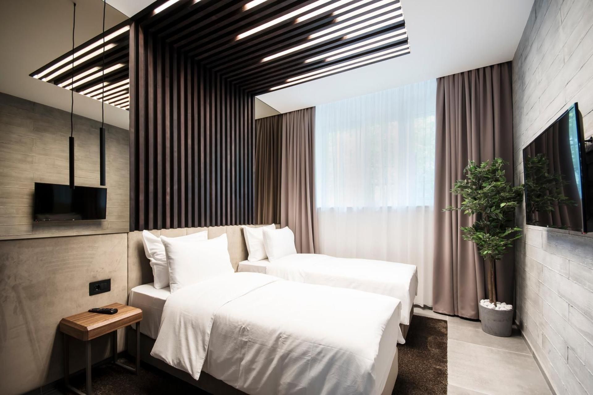 One-Bedroom Suite