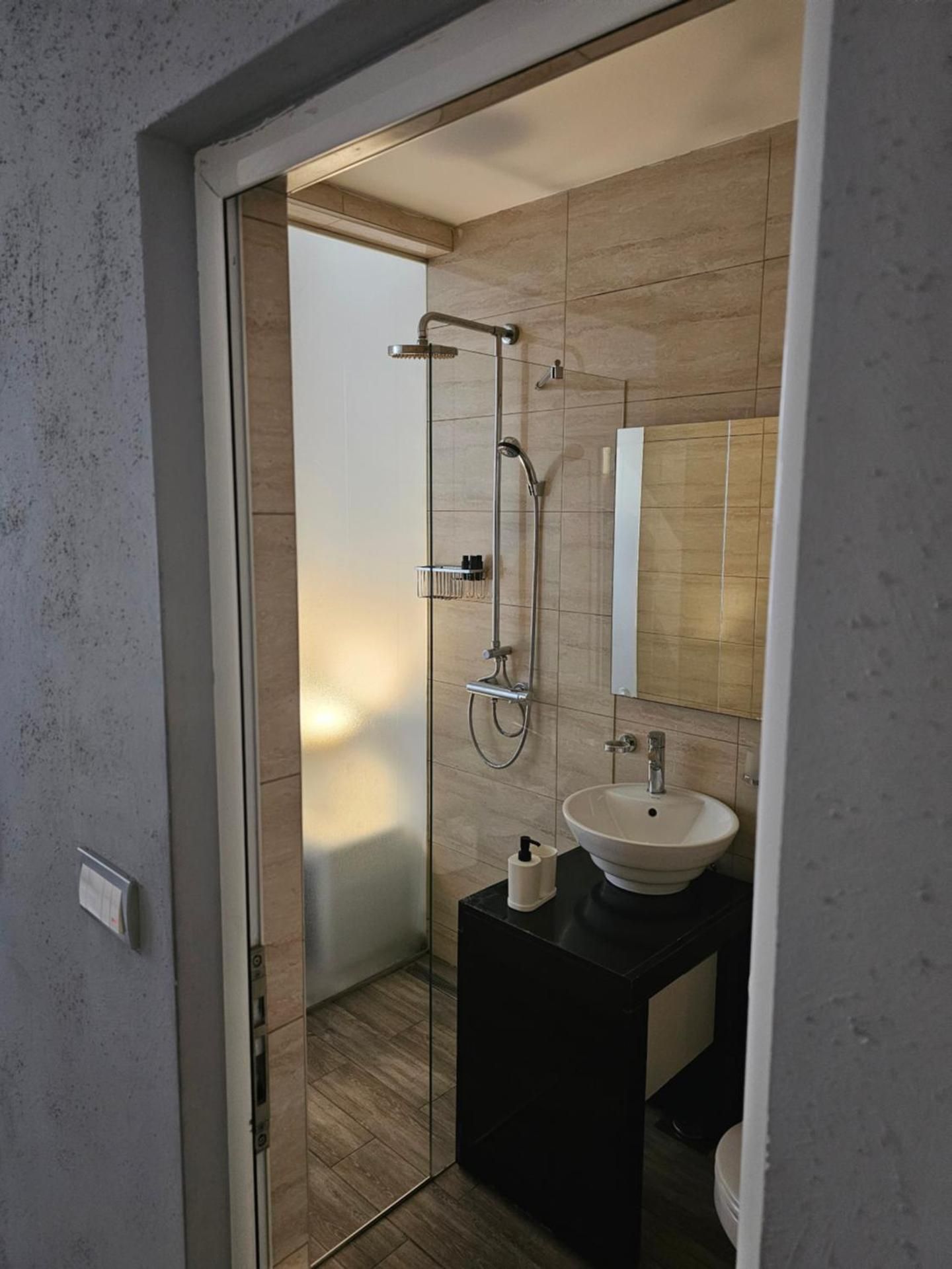 Special Offer - Double Room with Round Airport Transfer