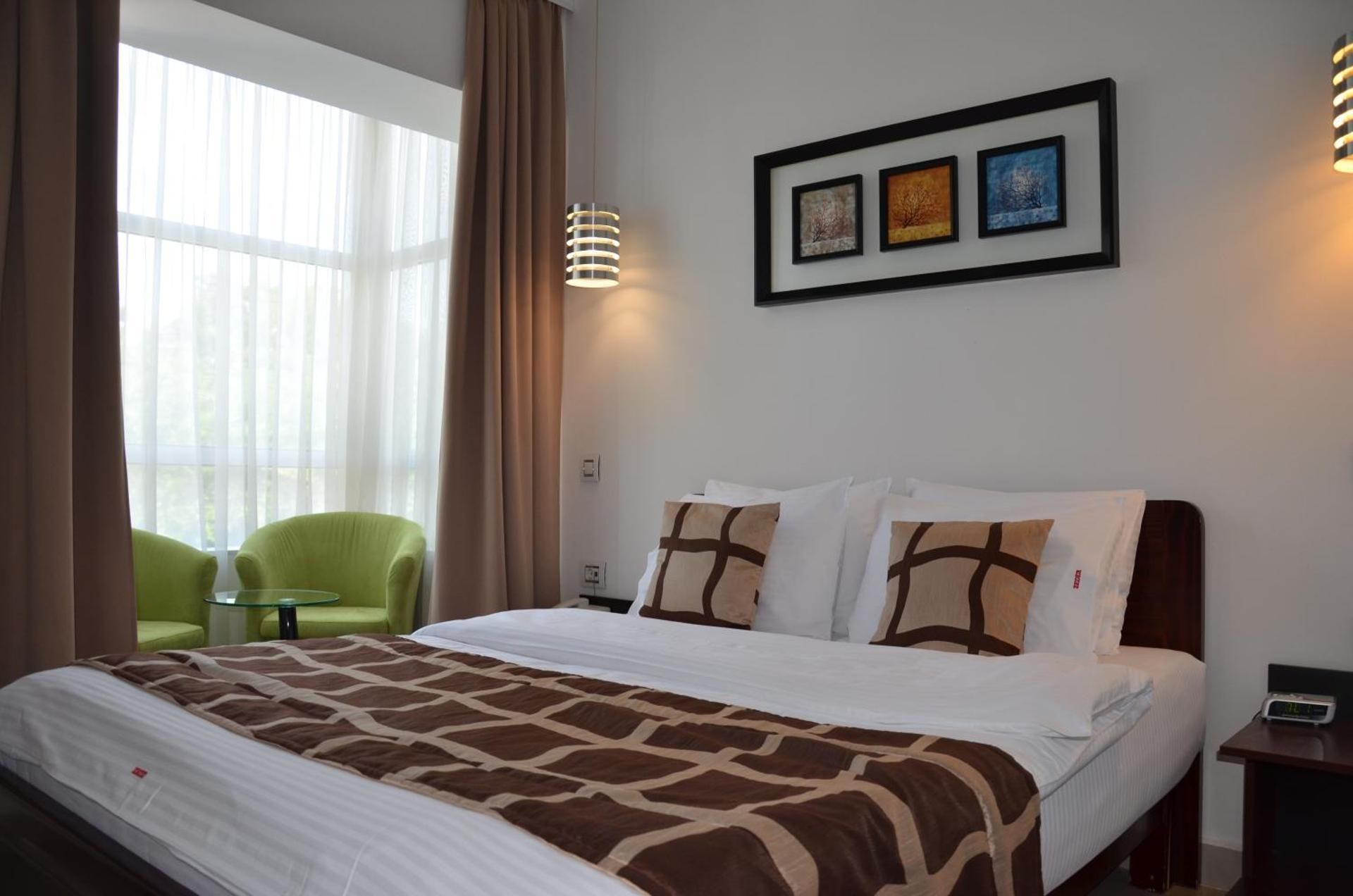 Quadruple Room (4 Adults)
