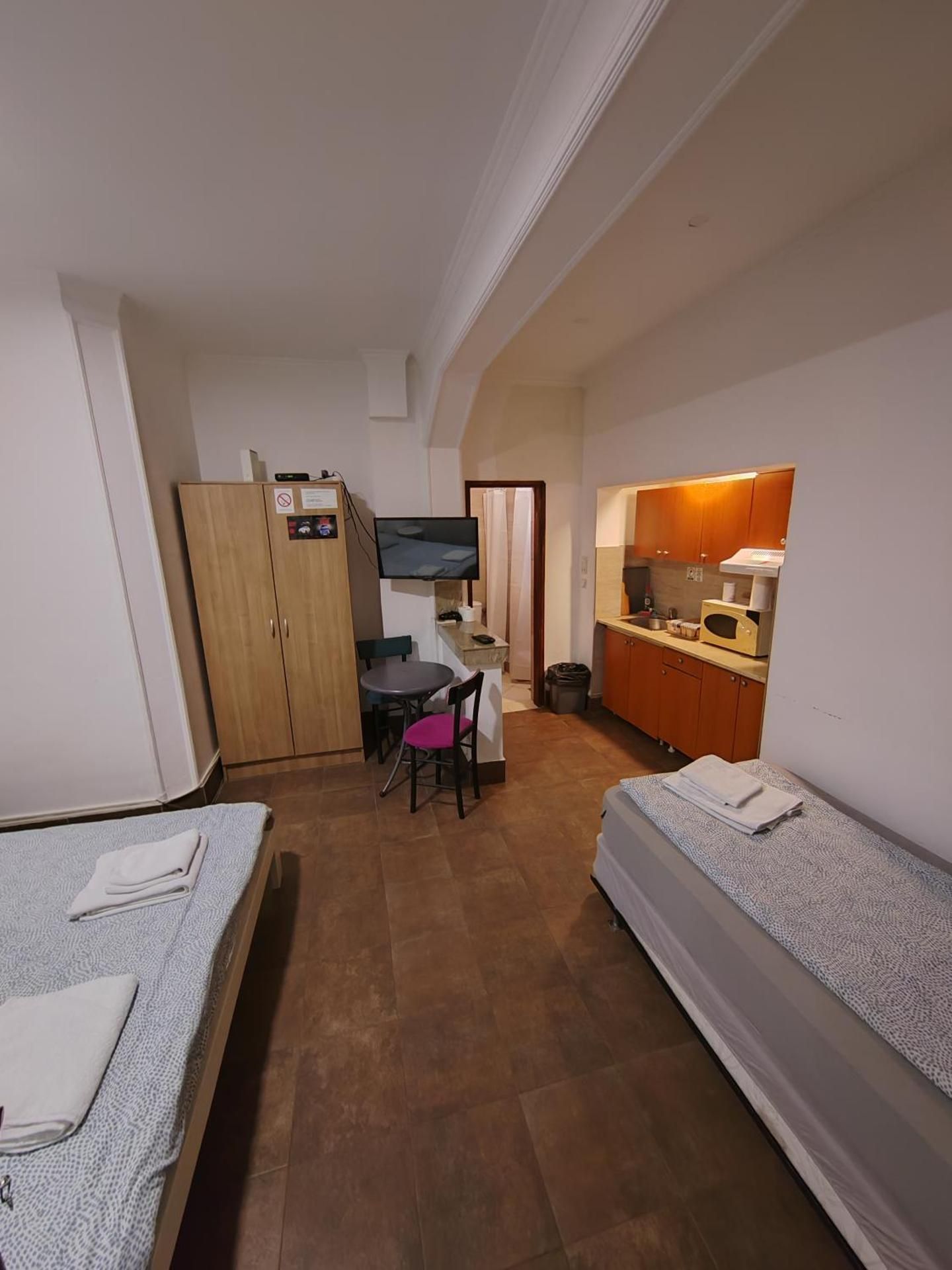 Economy Triple Room