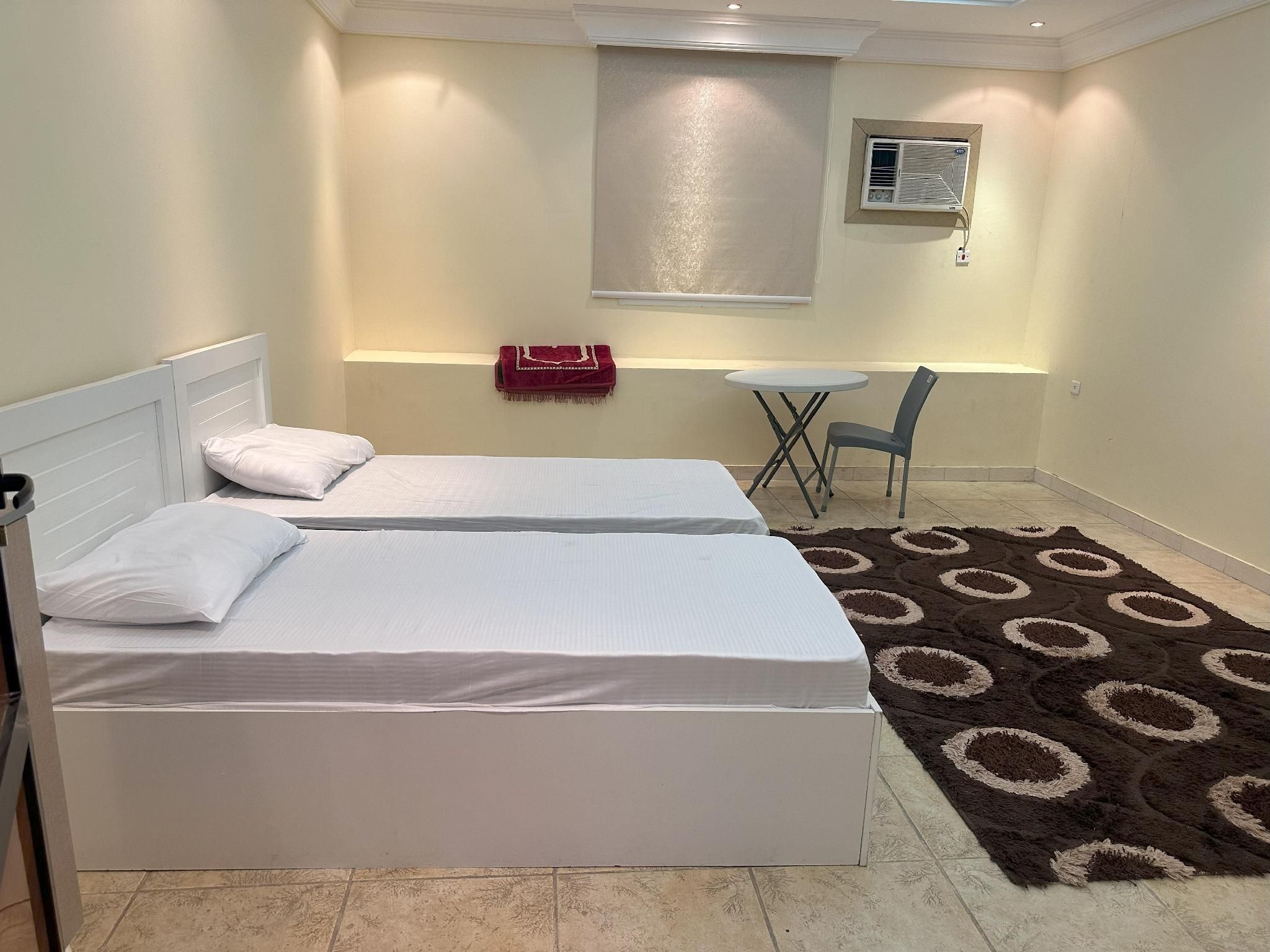 Private Room with Shared Bathroom - Men Only