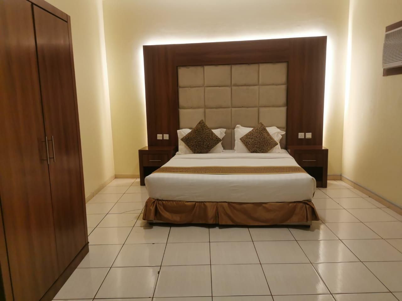 1-Bedroom Apartment for 2 Adults and 2 Children