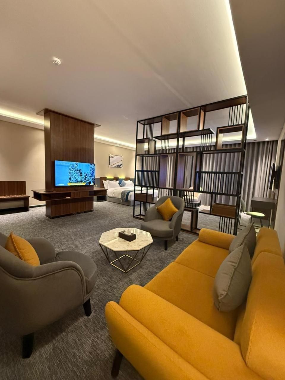 Deluxe Suite