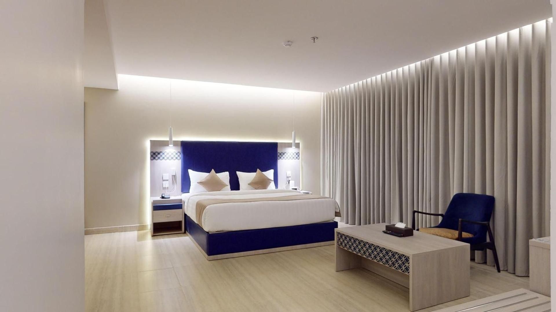 Deluxe King Room