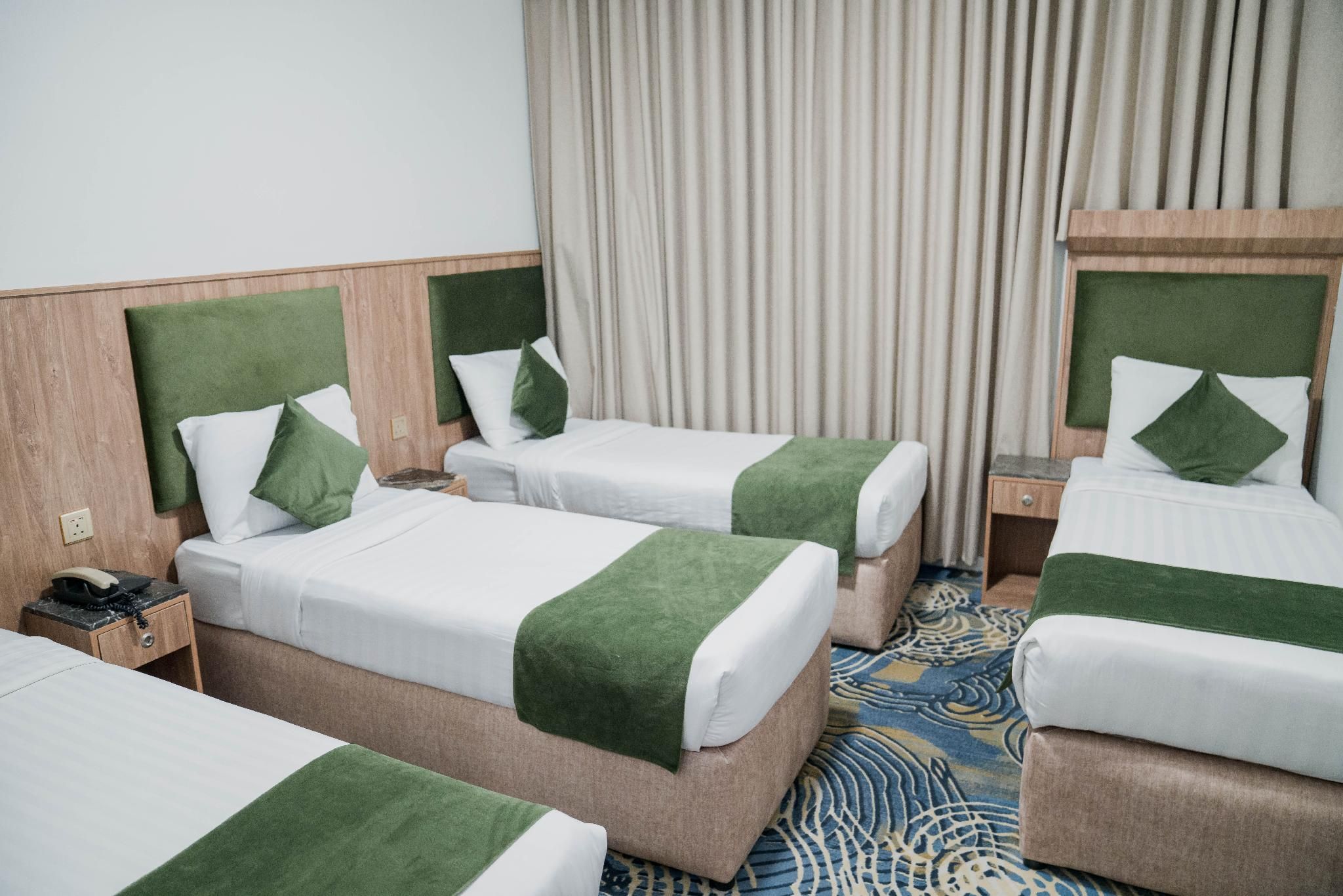 Hayah Plaza Hotel Quadruple Room