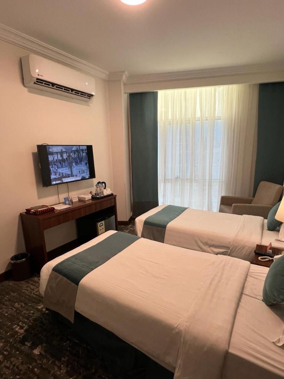 Standard Twin Room
