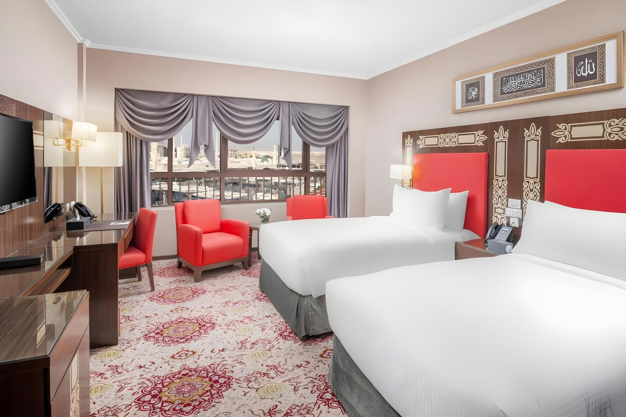 Executive Twin Bed, Haram View