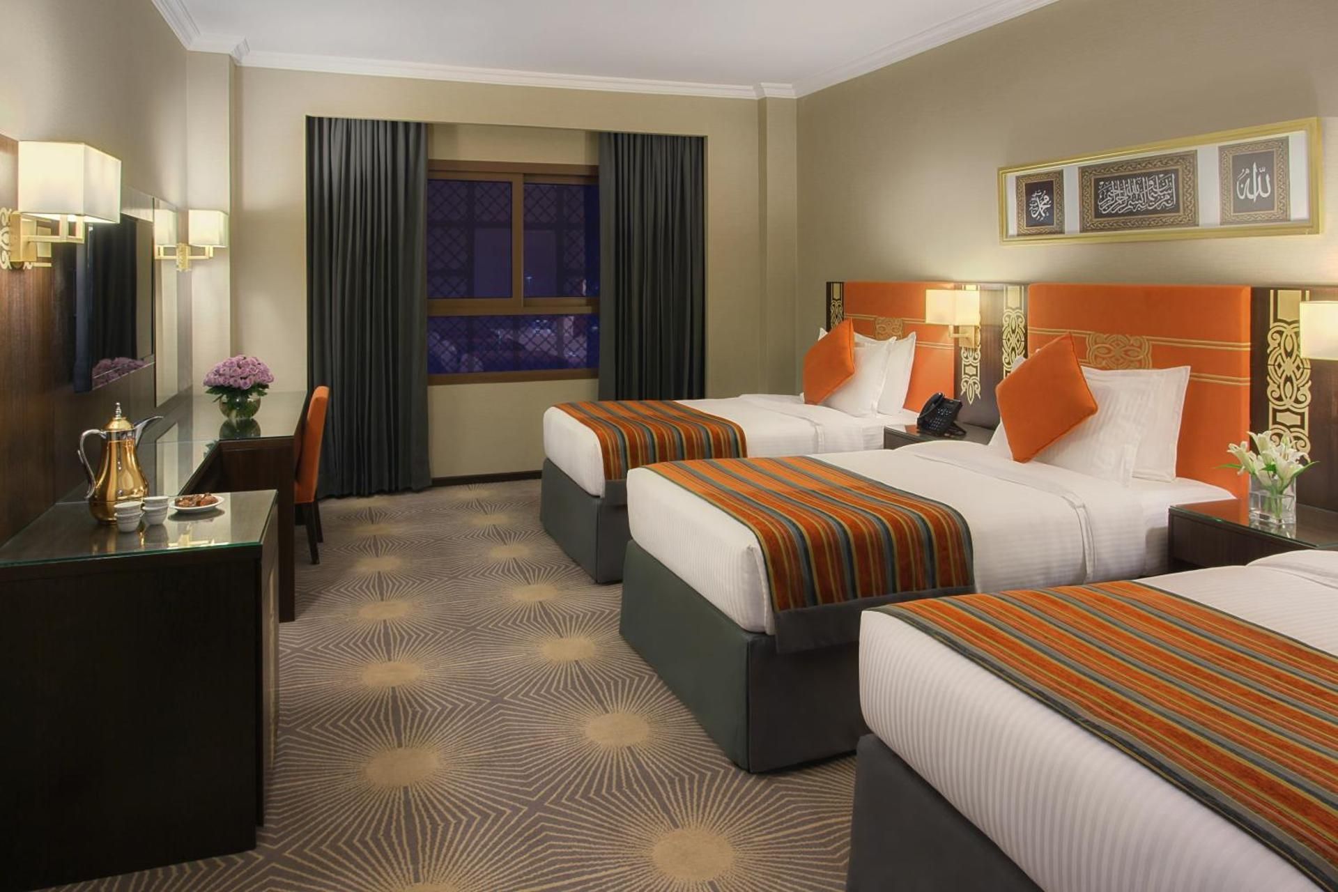 Superior Triple Room with City View