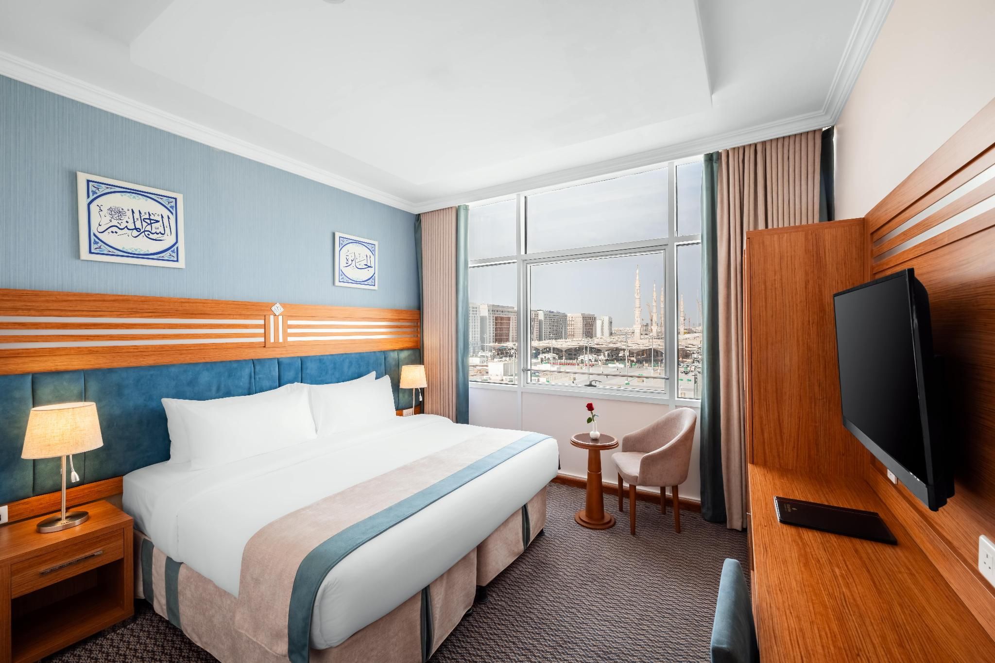 Junior Suite - 1 King Bed