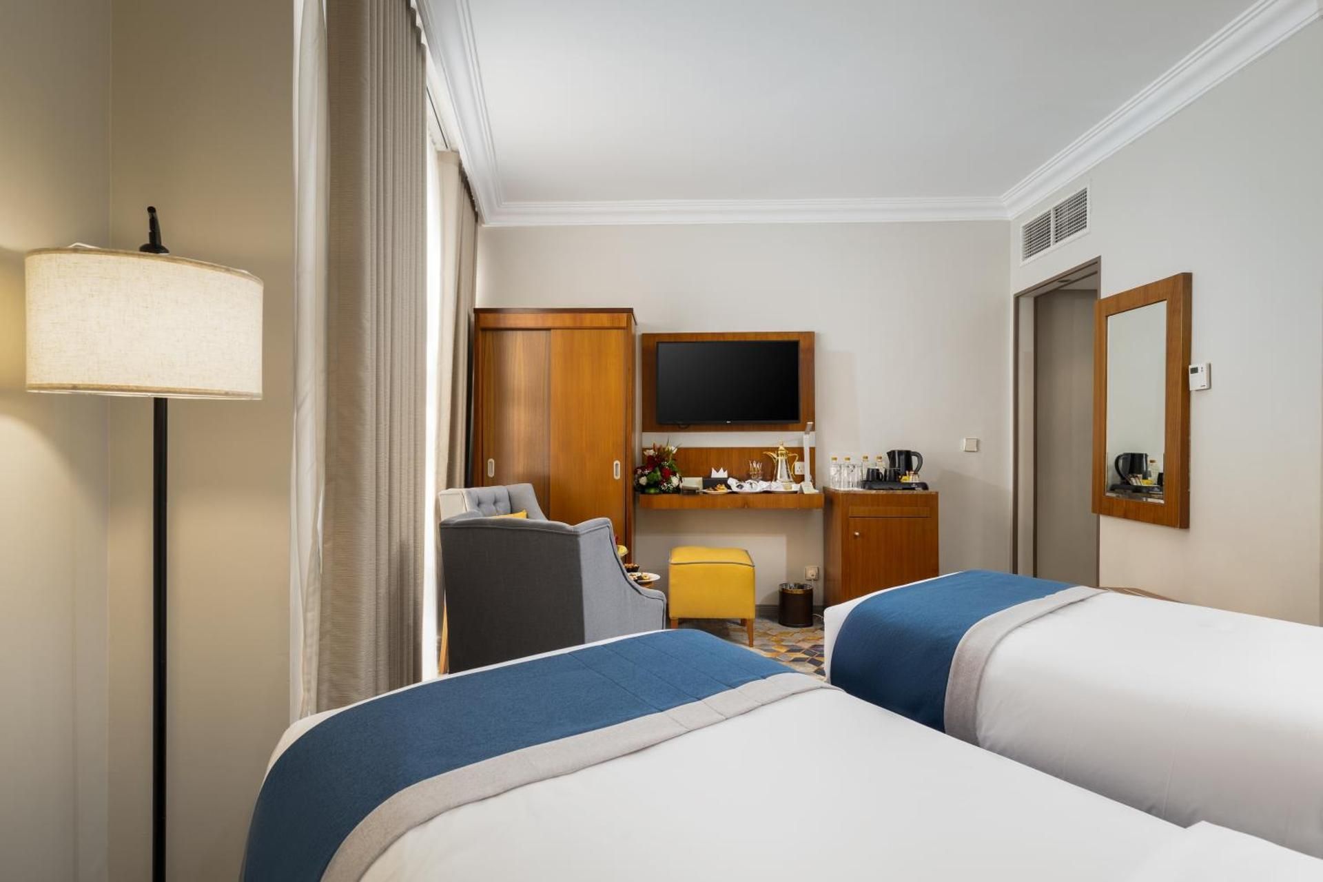 Emaar Elite Hotel Al Madinah  Twin Room with View 2