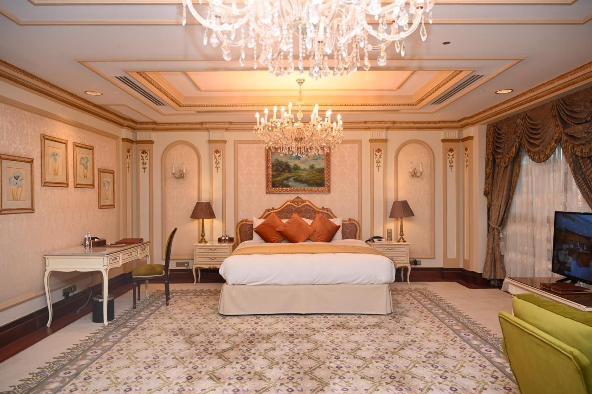 Royal Taqwa Suite (One Bed Room) Haram View | Executive Floor 