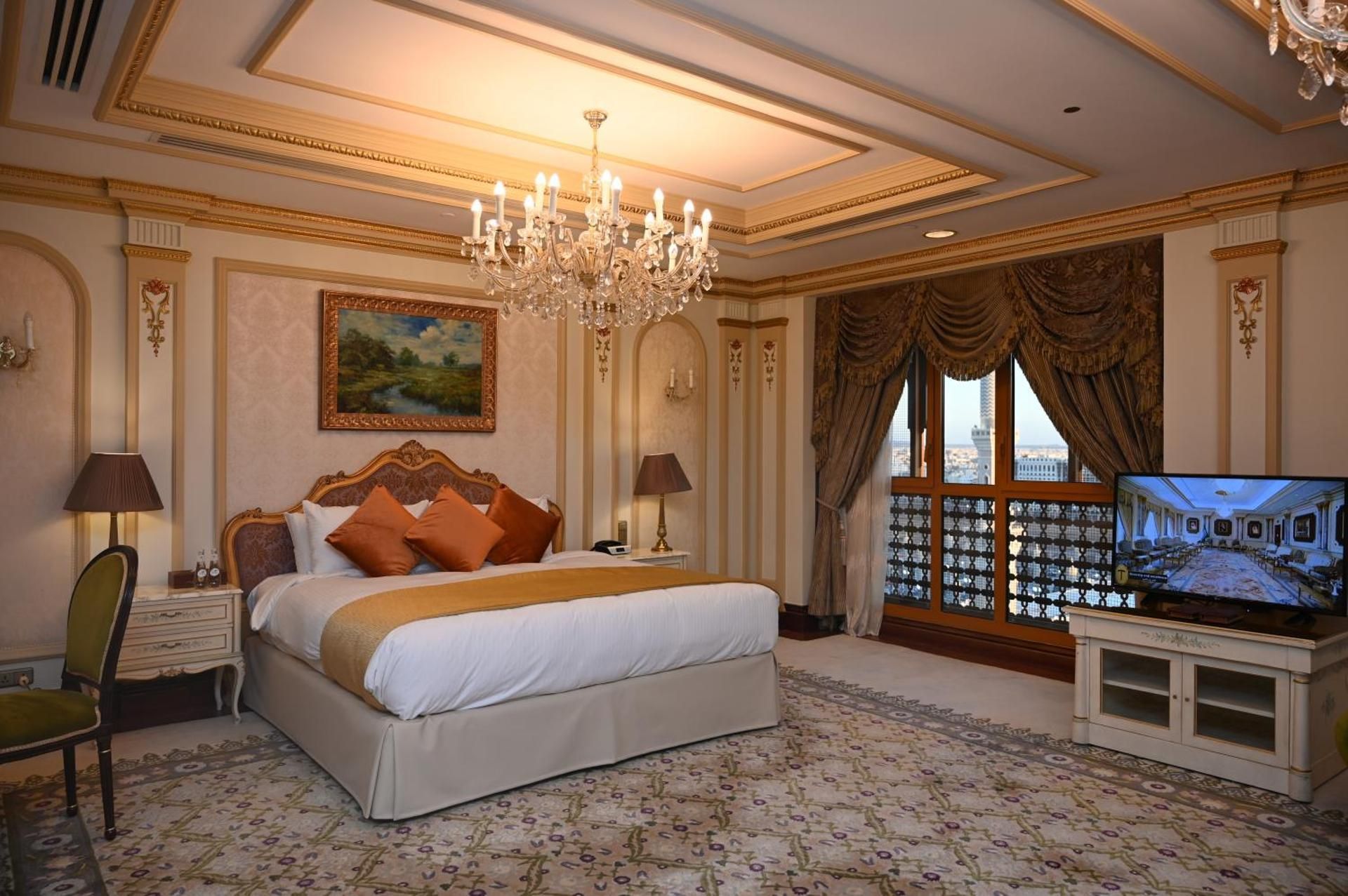 Royal Taqwa Suite (One Bed Room) Haram View | Executive Floor 