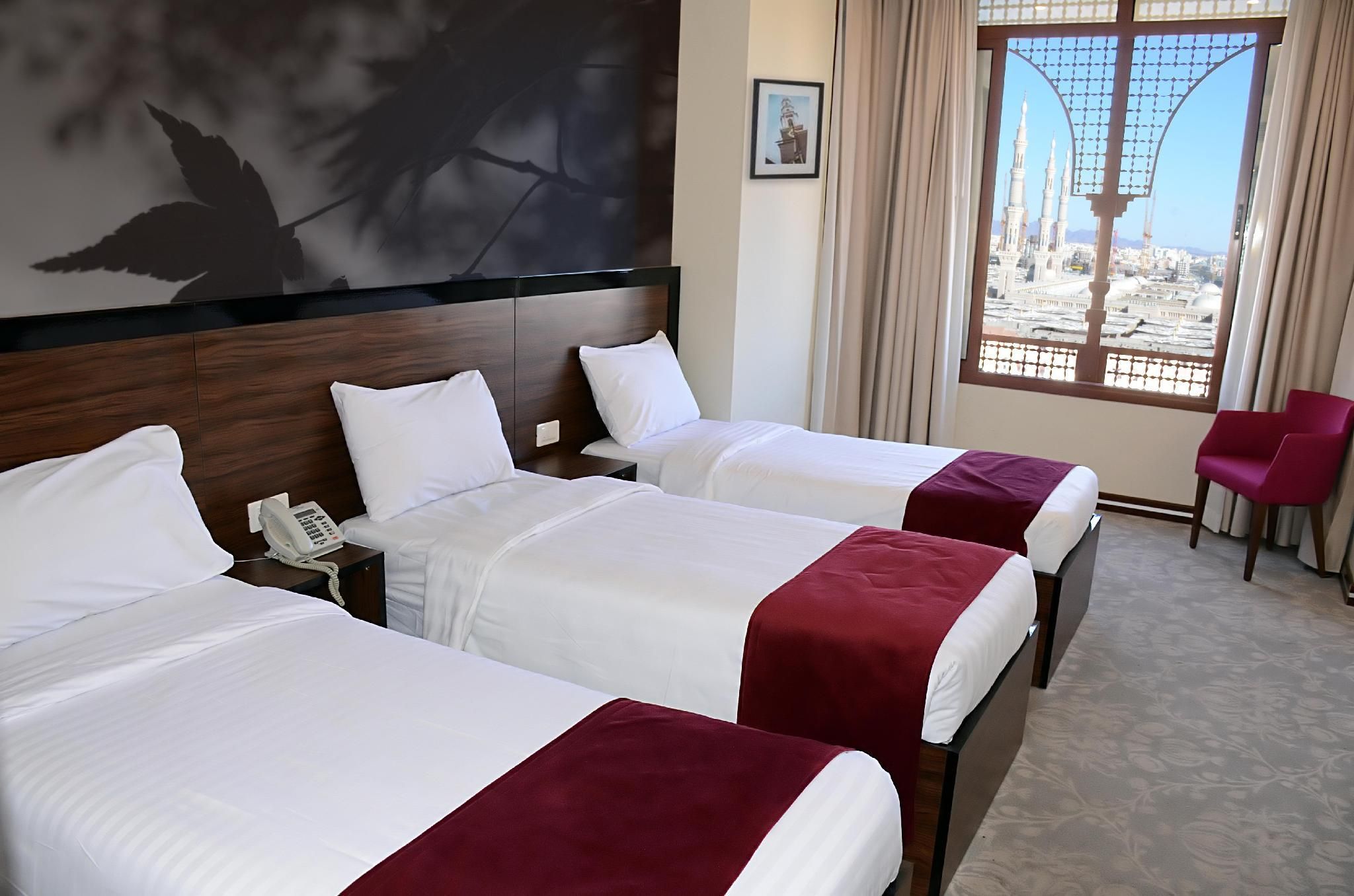 Al Hayat Golden Hotel Triple Room