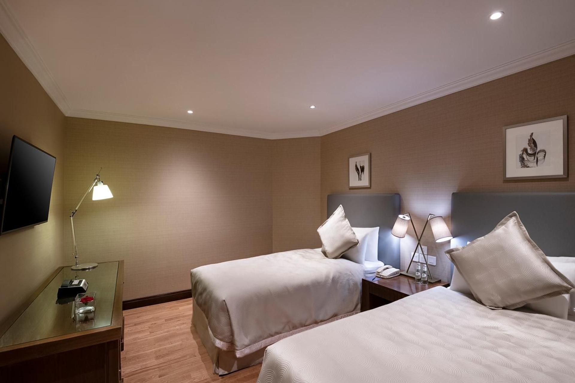 Executive Suite City view