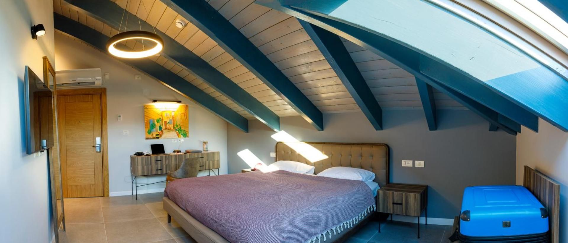 Michel House Classic Triple Room