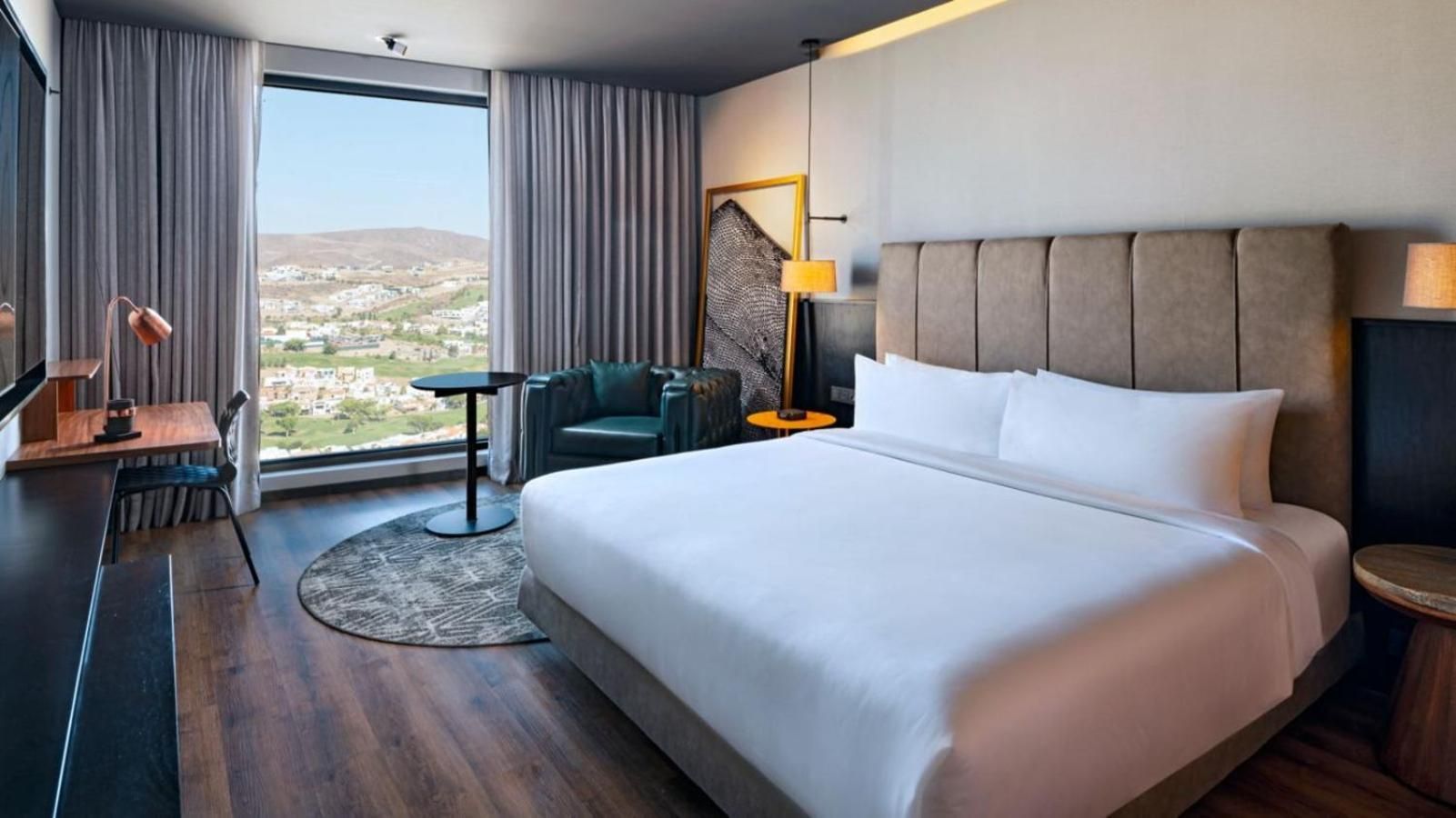 VETTA Distrito Uno, Autograph Collection Standard King Room with City View 3